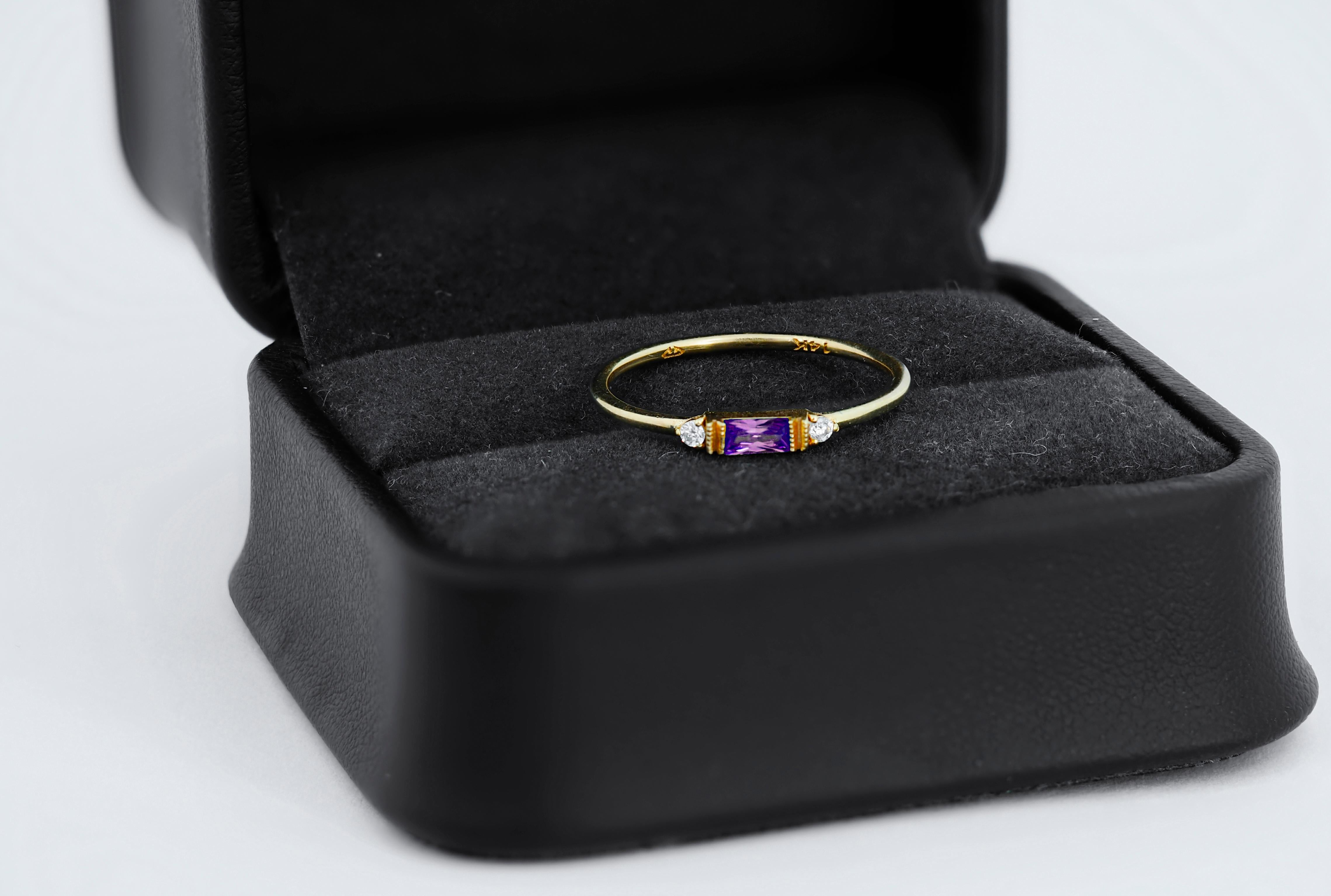 Modern East west Baguette Cut Lab Amethyst Engagement 14k gold Ring For Sale