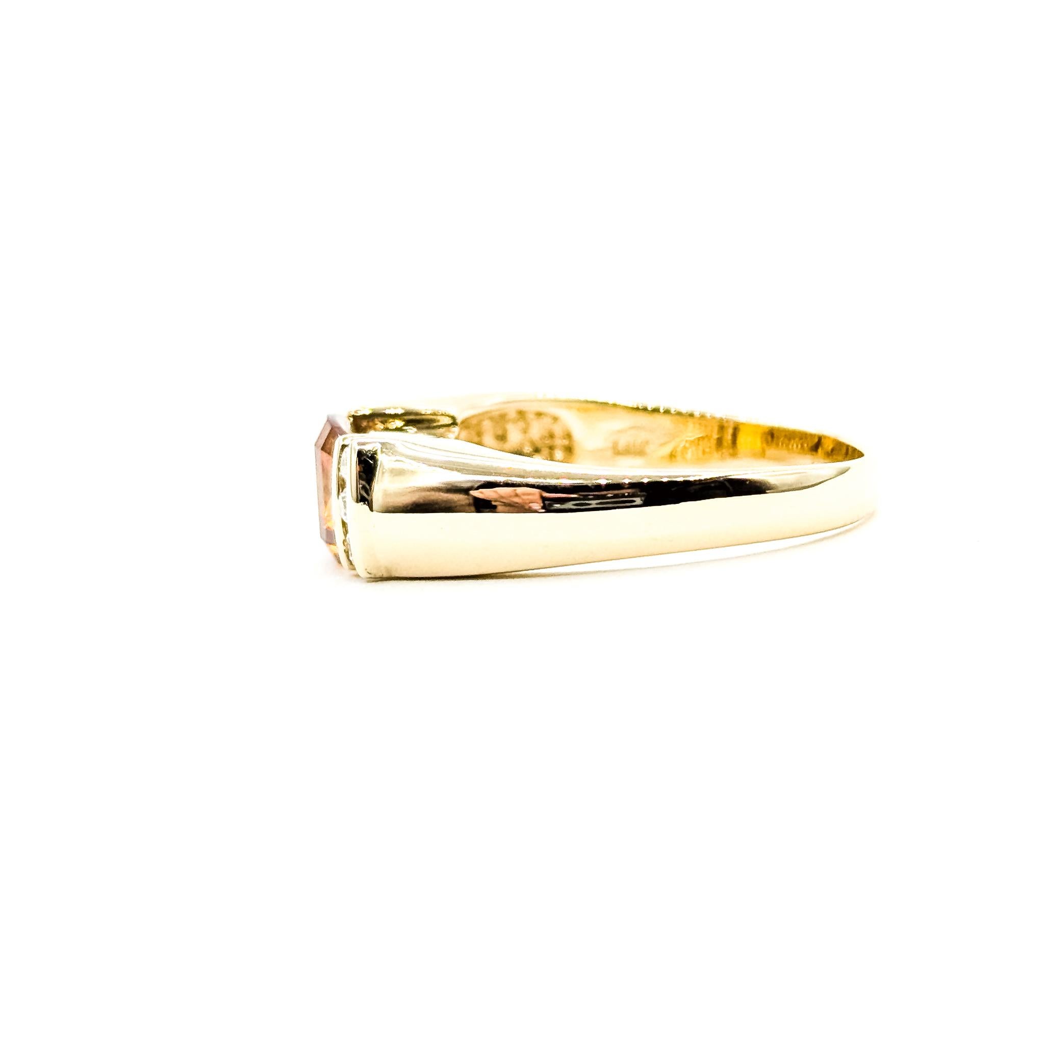 East–West Citrine & Diamond Ring in 14k Yellow Gold im Angebot 2