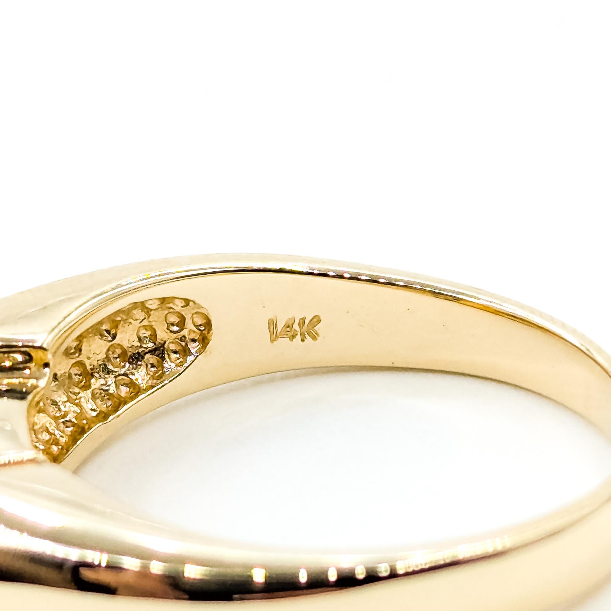 East–West Citrine & Diamond Ring in 14k Yellow Gold im Angebot 3