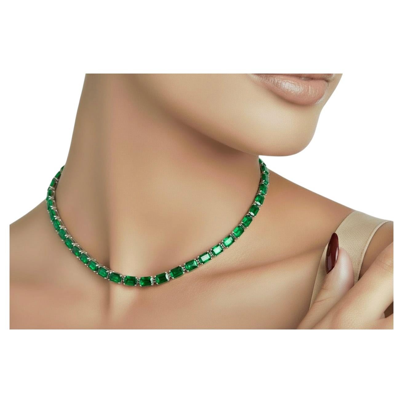 East-West Emerald Cut Colombian Emerald Collar Tennis Necklace in 18K Gold For Sale