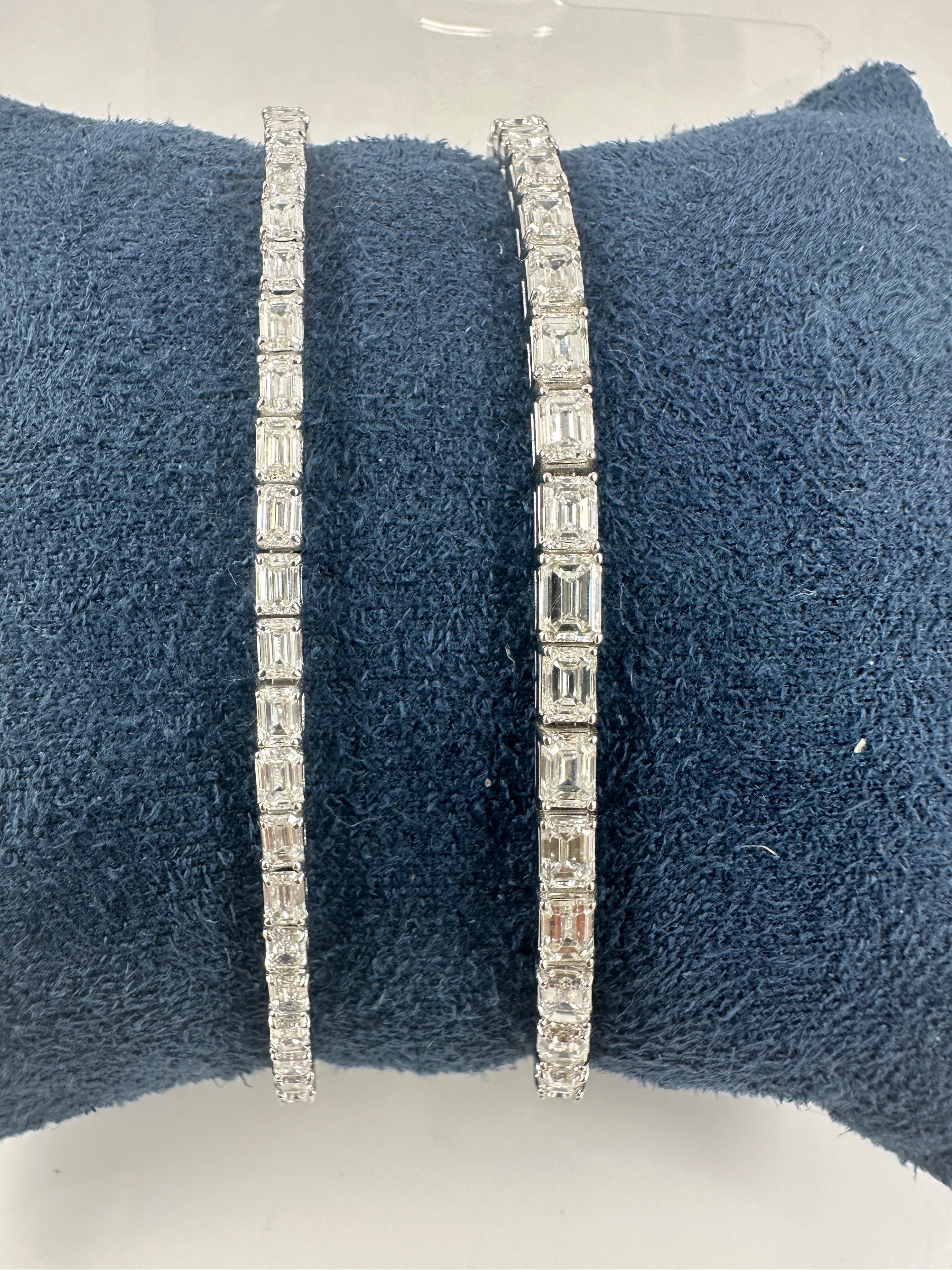 Pulsera de tenis de diamantes talla esmeralda Este-Oeste en oro blanco de 14 quilates, 6,01 quilates en venta 2