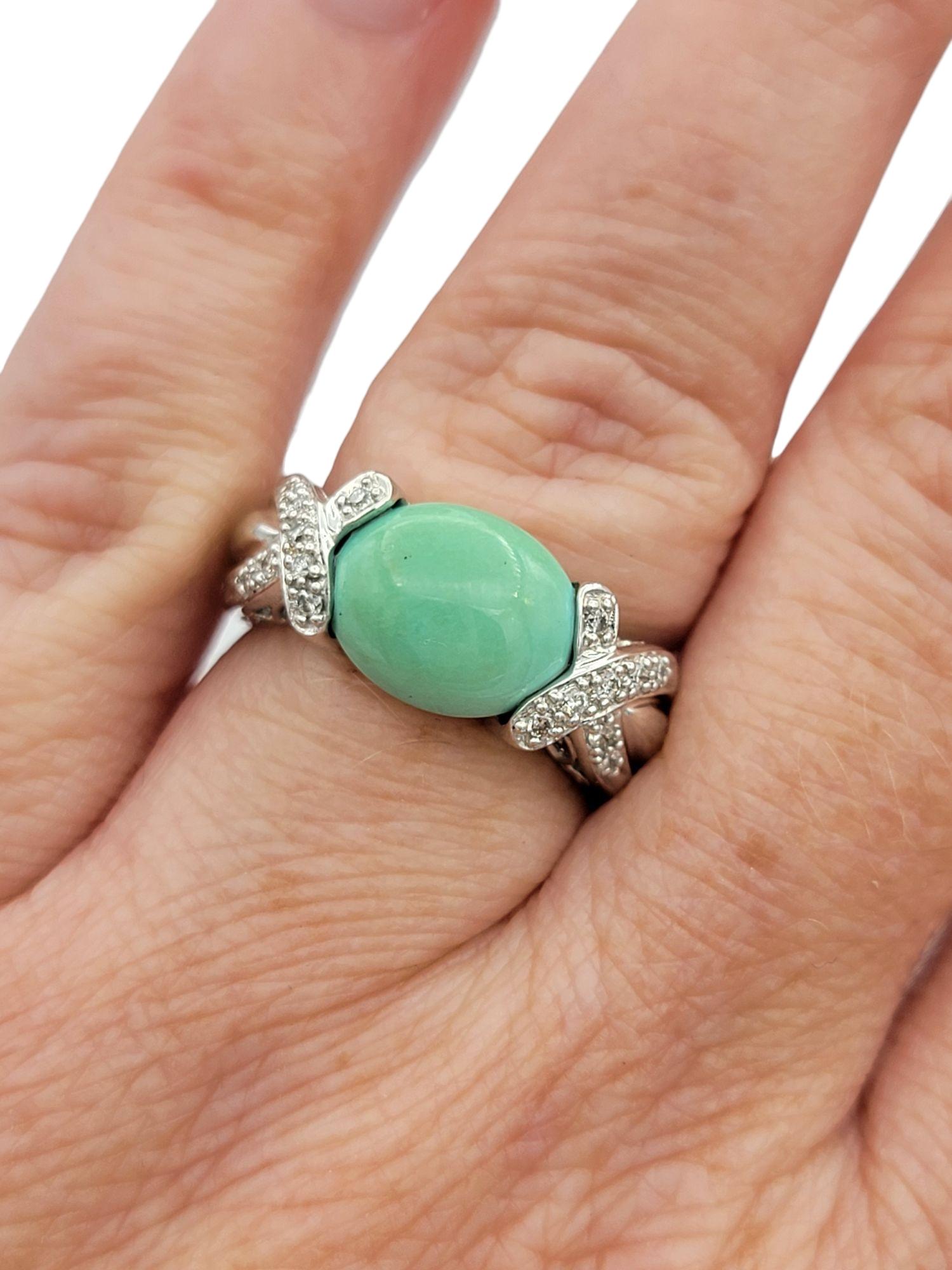 East West Oval Cabochon Turquoise and Pavé Diamond Ring in 14 Karat White Gold im Angebot 6