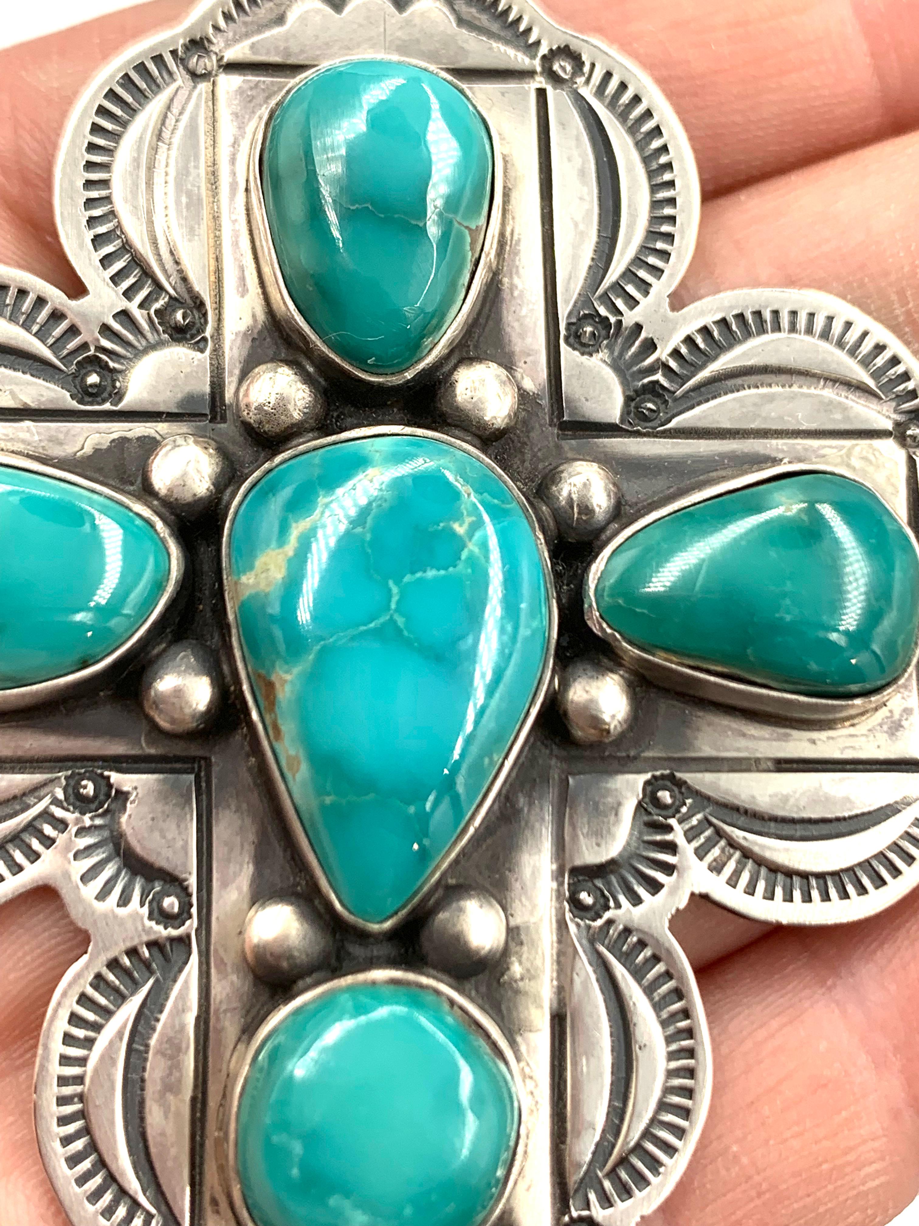 Ciondolo a forma di croce in argento con turchese blu di Pasqua di Paul Begay in vendita 9