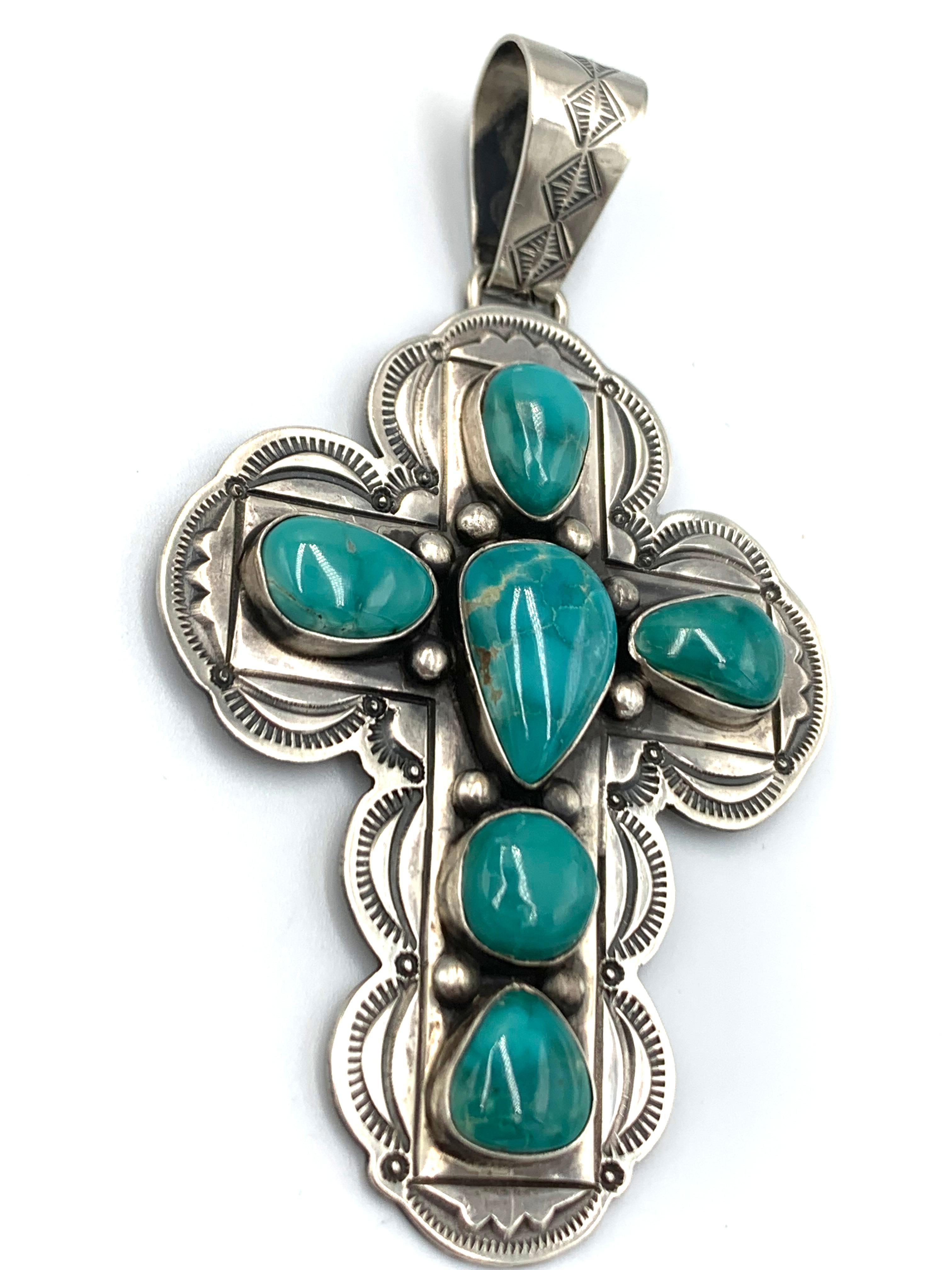 Ciondolo a forma di croce in argento con turchese blu di Pasqua di Paul Begay in vendita 2