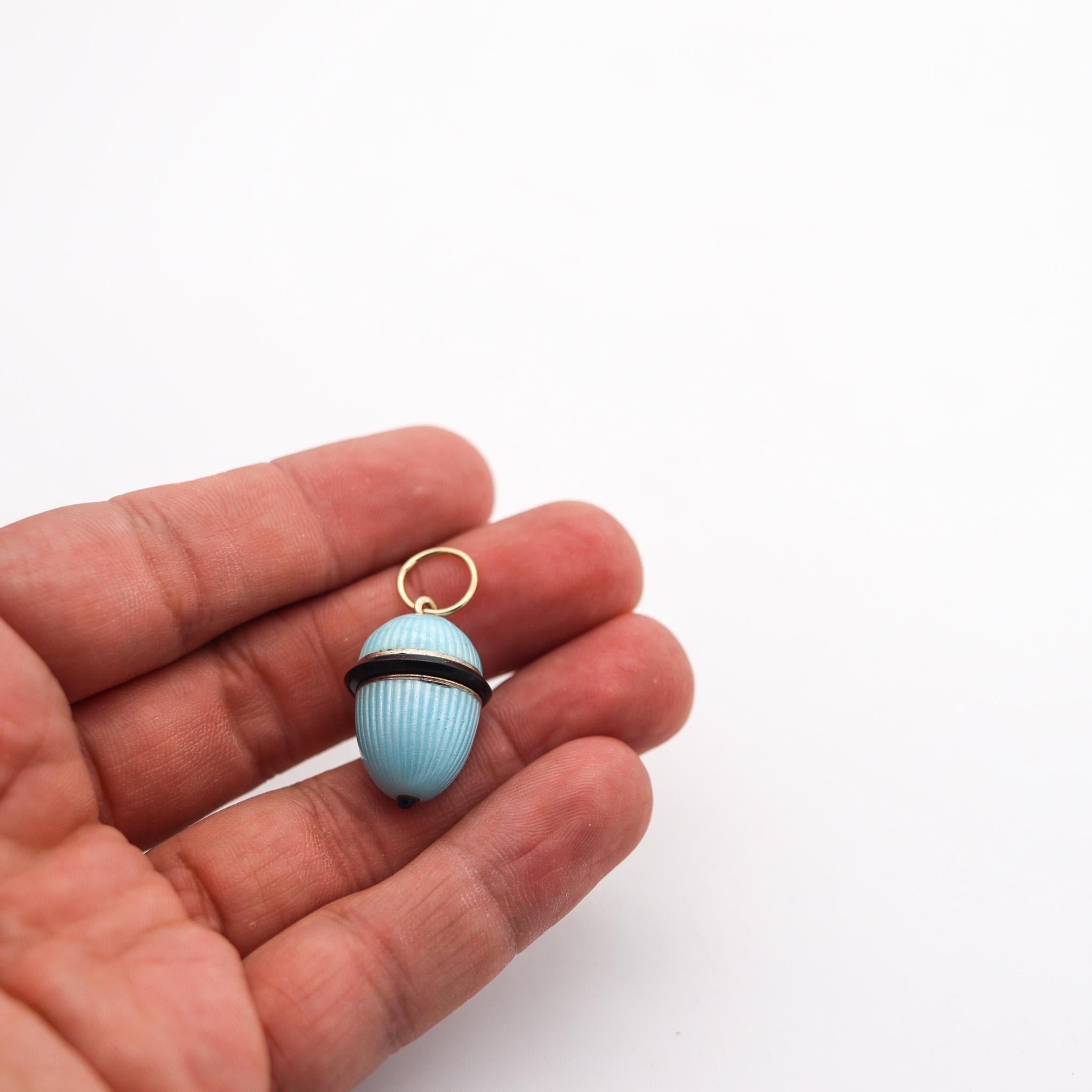Easter Egg 1930 Art Deco Pendant In Blue Guilloche Enamel 18Kt Gold And Sapphire In Excellent Condition In Miami, FL