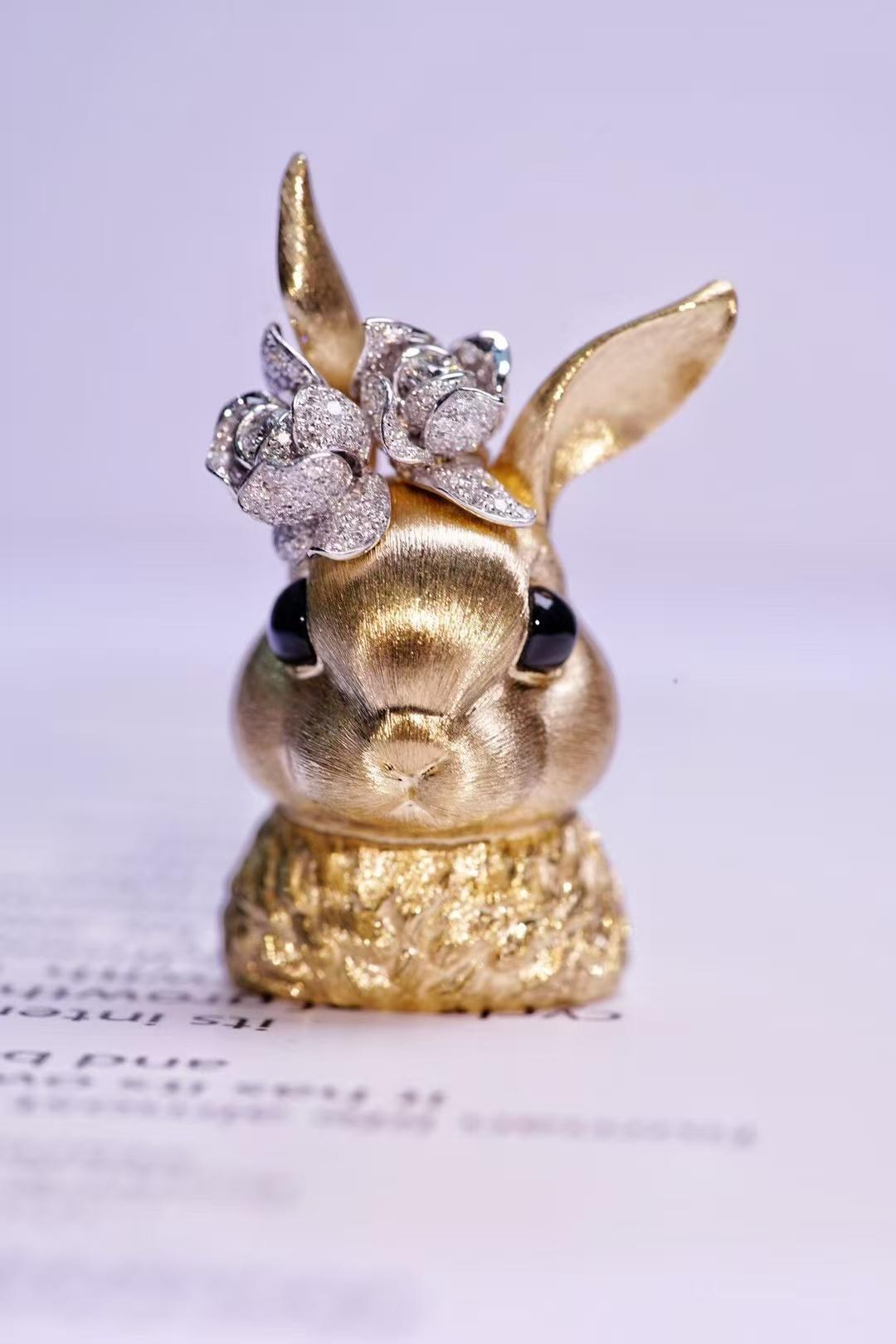 Round Cut Exquisite Easter Bunny Gold Brooch&Pendant with Nature Diamond Heavy Gold For Sale