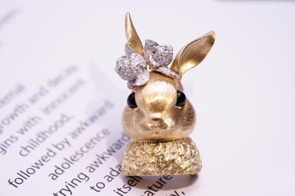 Exquisite Easter Bunny Gold Brooch&Pendant with Nature Diamond Heavy Gold For Sale 3