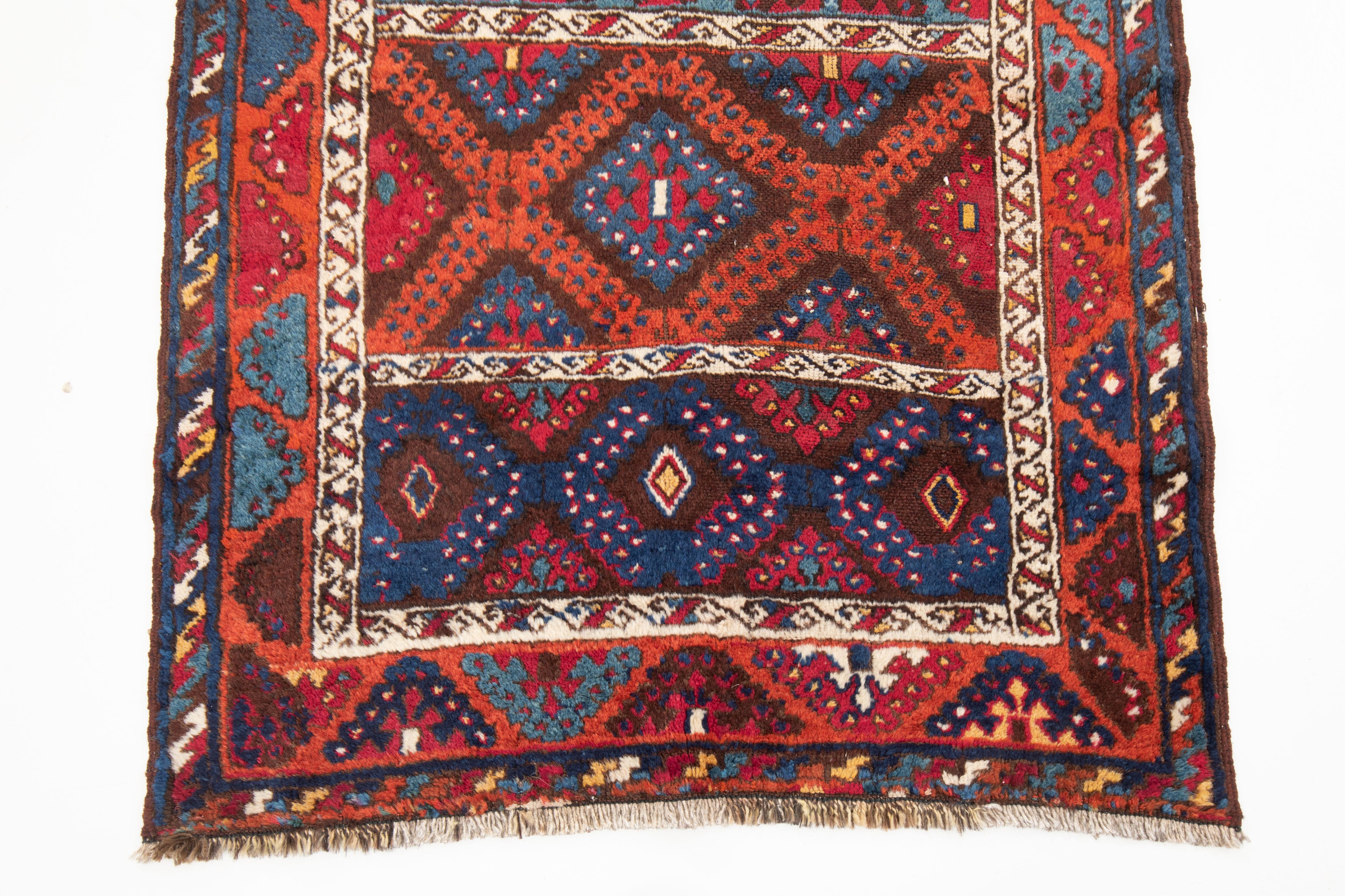 Nordostanatolischer Teppich, 19. Jahrhundert (Türkisch) im Angebot