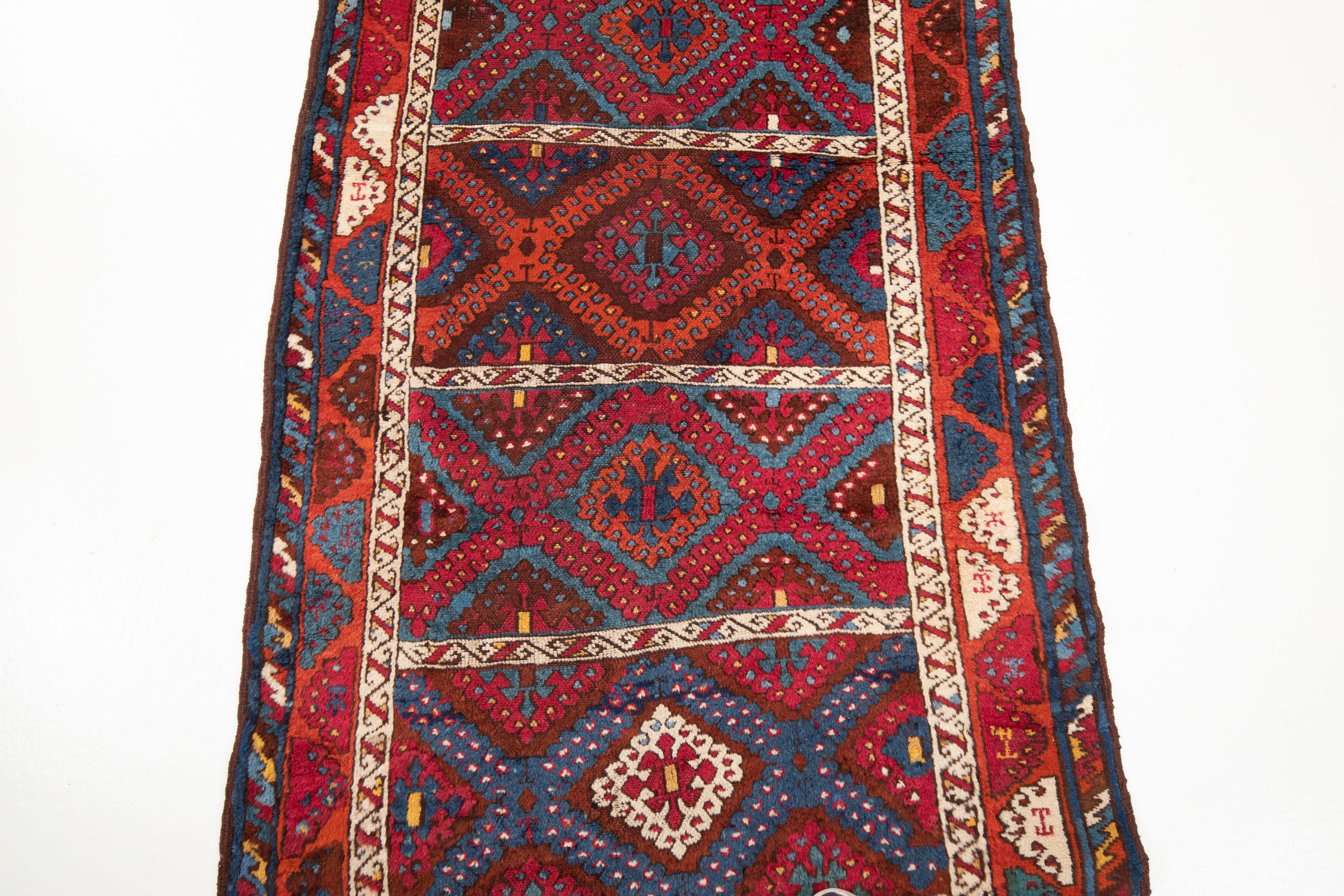 Nordostanatolischer Teppich, 19. Jahrhundert (Wolle) im Angebot