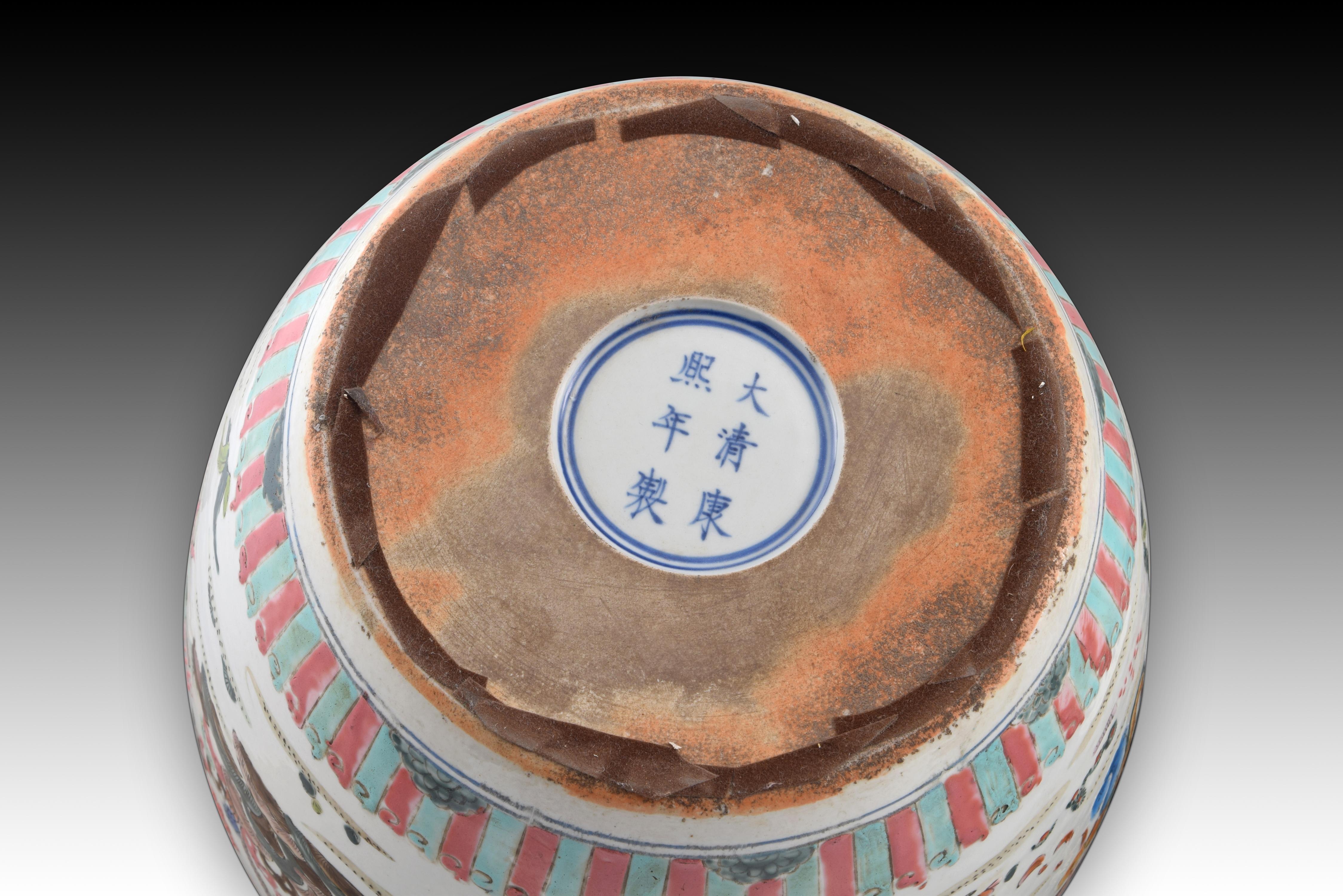 Eastern barrel-shaped container. Porcelain, metal. China 19th century. 4