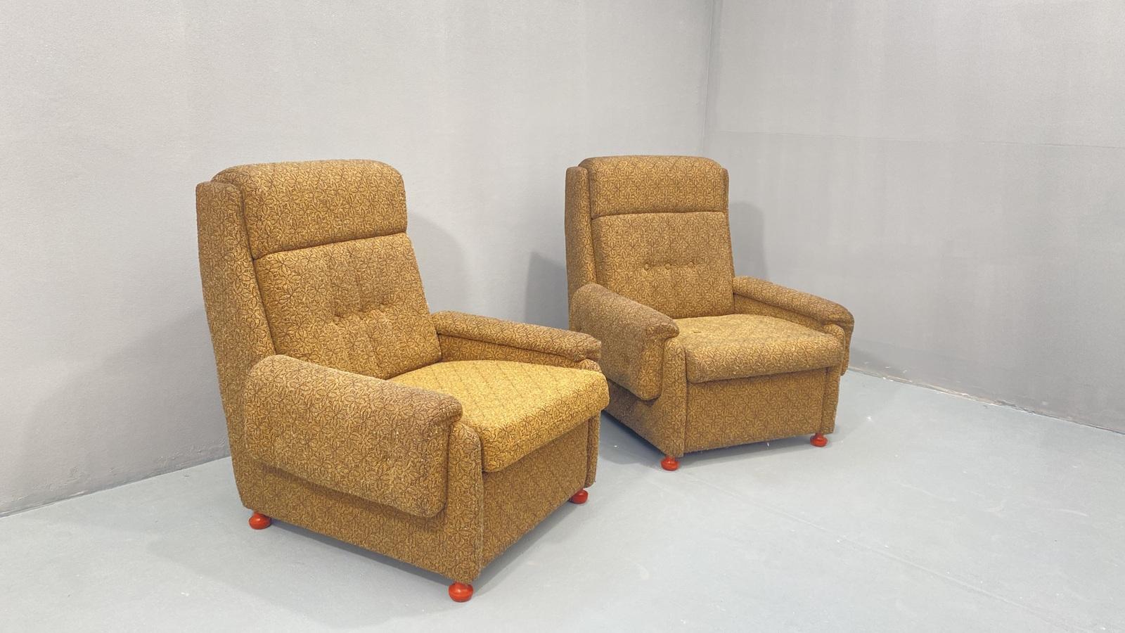 Poltrone vintage del blocco orientale, 1980, Cecoslovacchia In condizioni buone in vendita a Prague 8, CZ