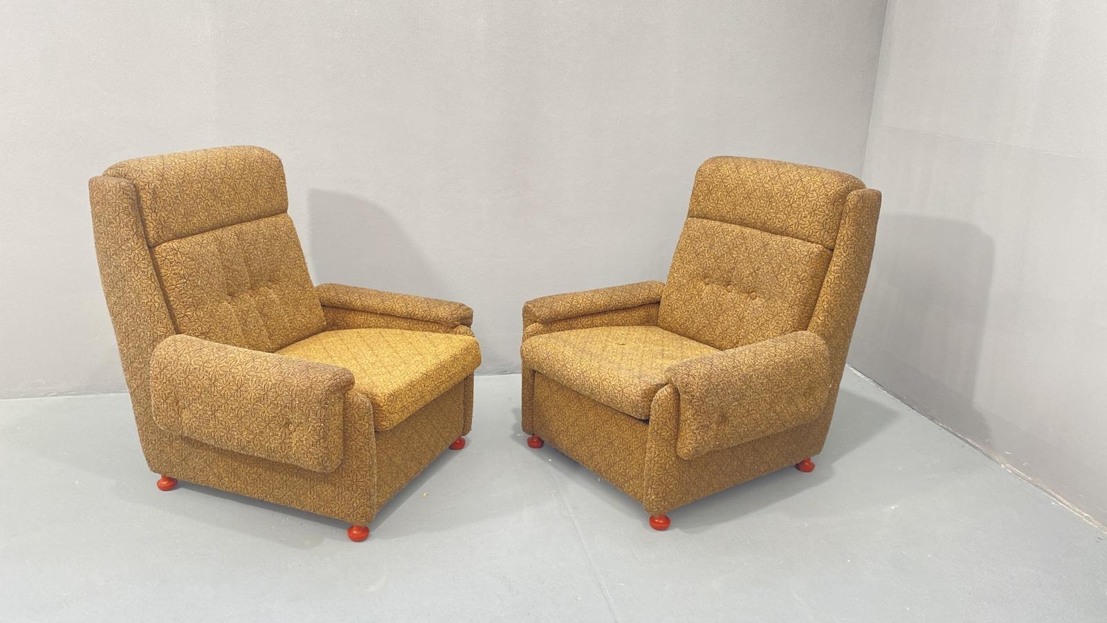 Poltrone vintage del blocco orientale, 1980, Cecoslovacchia in vendita 2