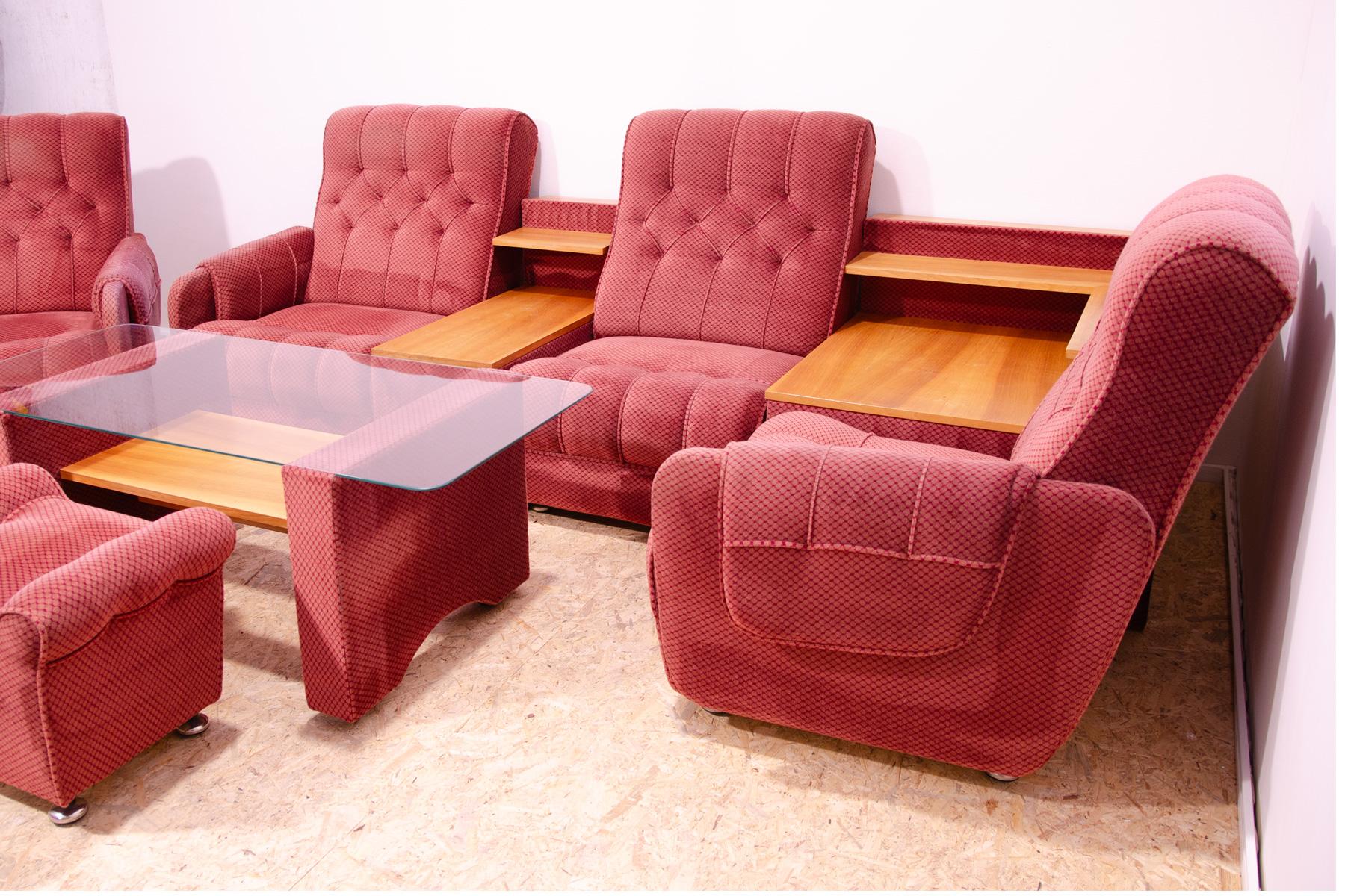 Eastern bloc Vintage living room set, Czechoslovakia, 1980´s For Sale 1