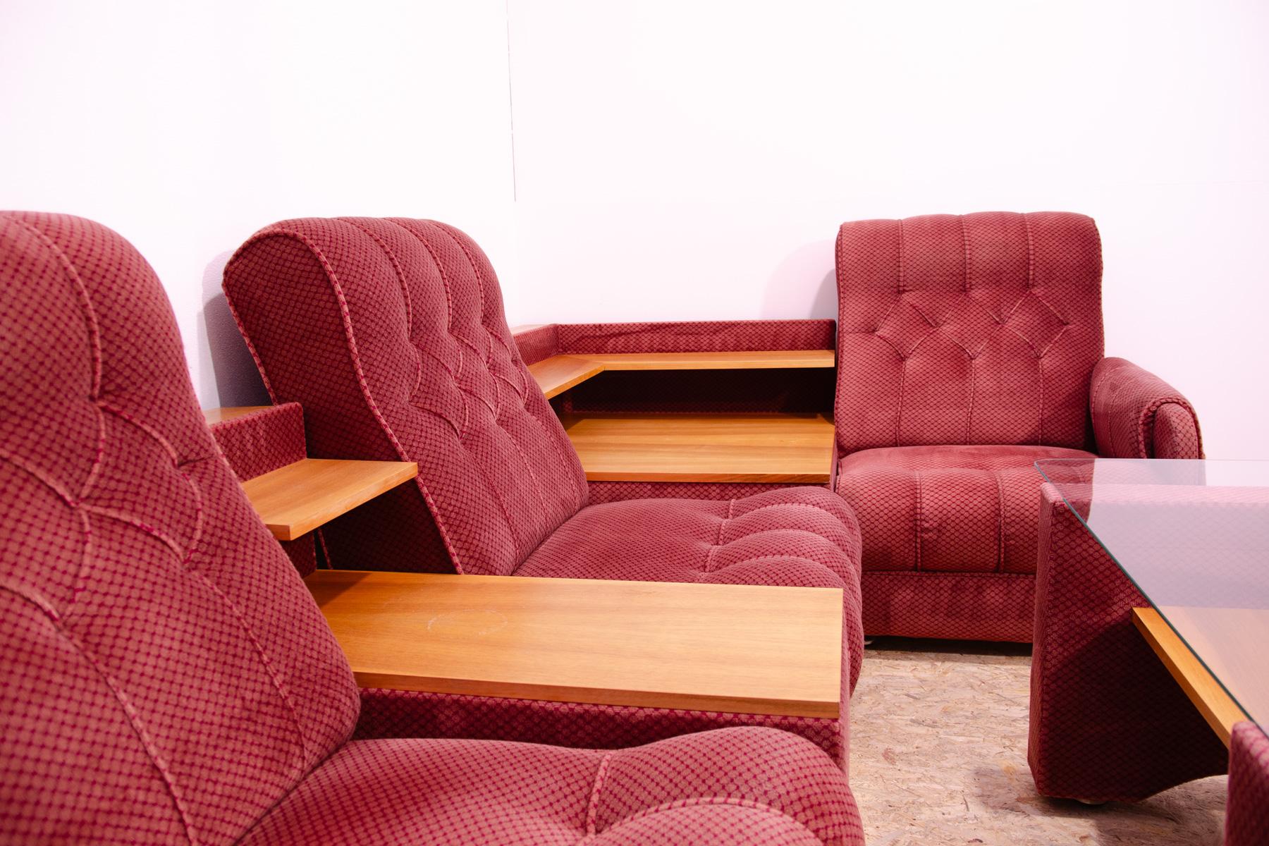 Eastern bloc Vintage living room set, Czechoslovakia, 1980´s For Sale 2