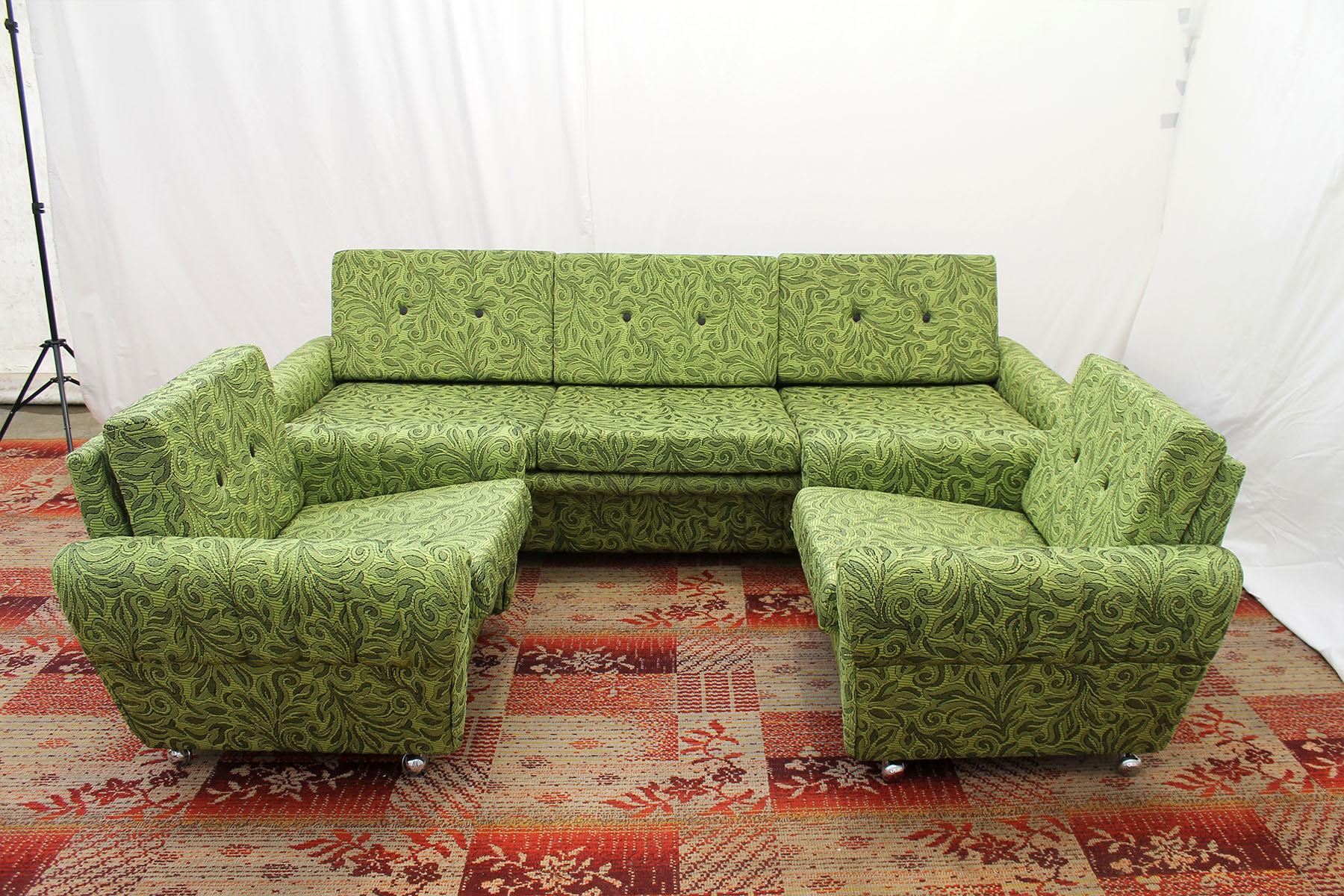 Eastern Bloc Vintage Living Room Set, Czechoslovakia, 1980s In Good Condition In Prague 8, CZ