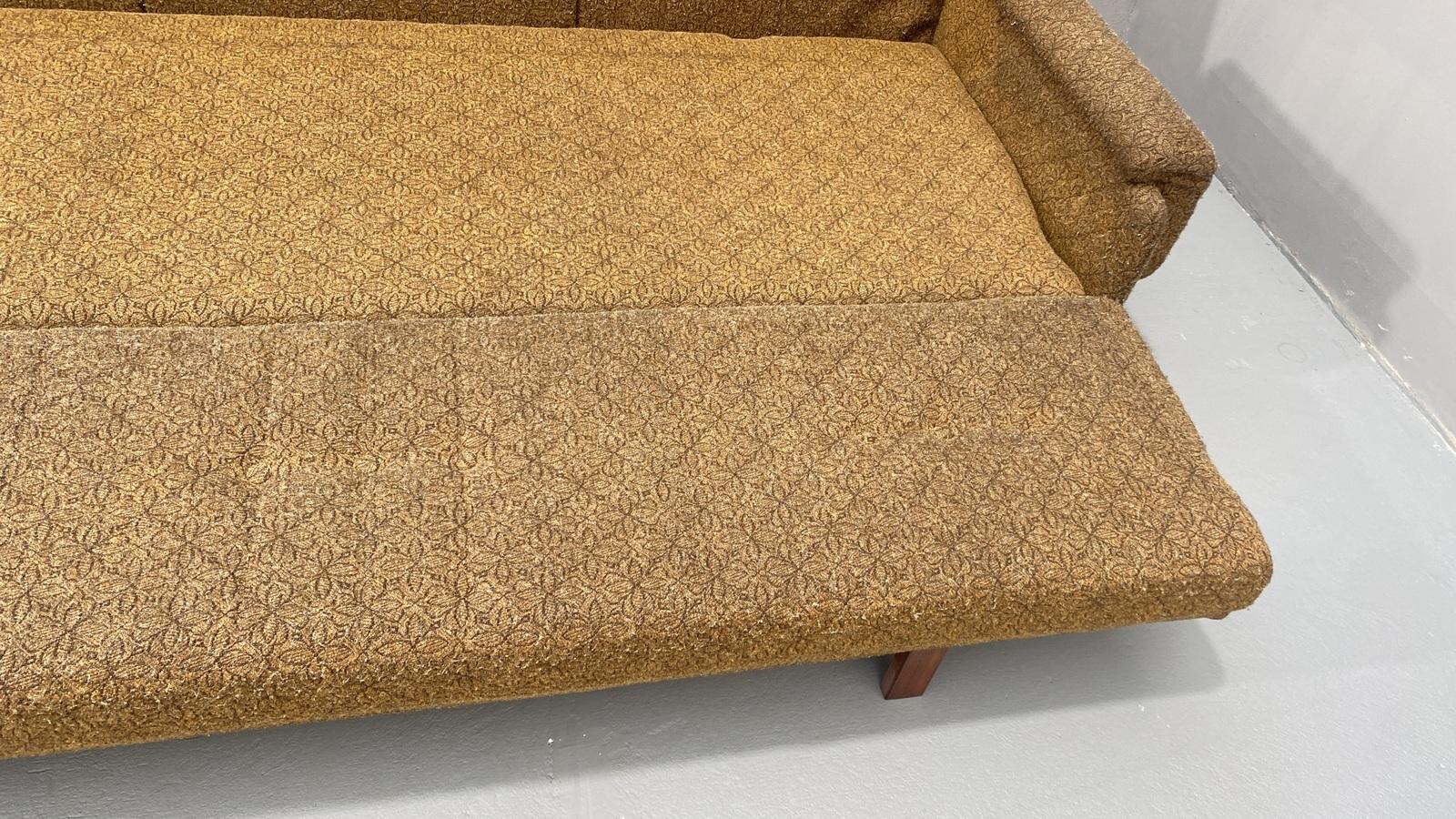 Eastern bloc Vintage sofa by Mier Topolčany, Czechoslovakia, 1970´s 12
