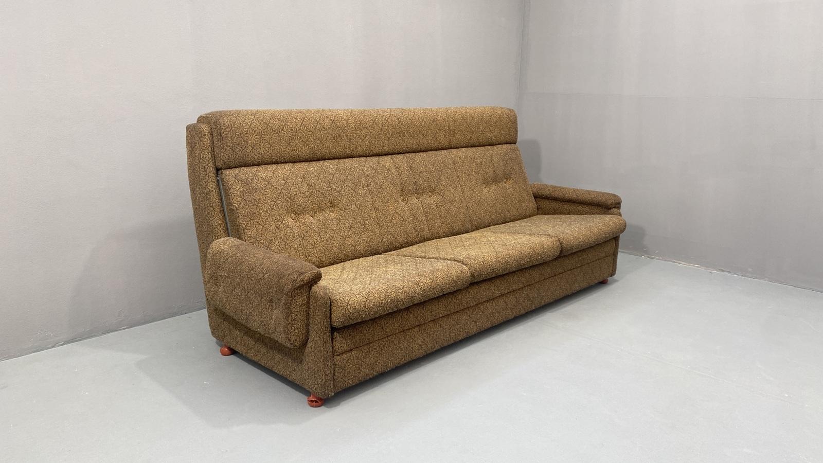 Mid-Century Modern Eastern bloc Vintage sofa by Mier Topolčany, Czechoslovakia, 1970´s