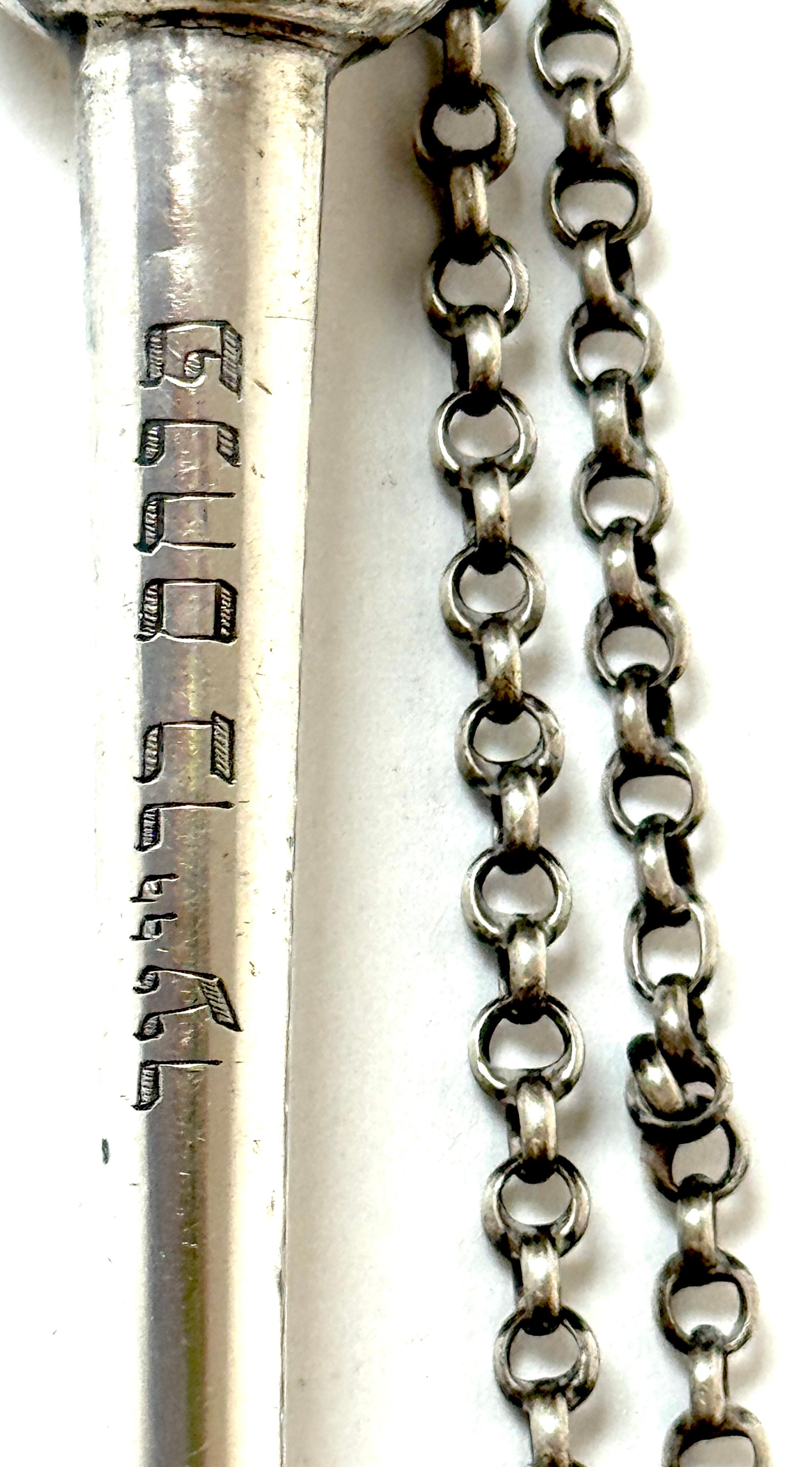 Calco Puntatore per Torah (Yad) in argento dell'Europa orientale con iscrizione in ebraico, 1880-1920 in vendita