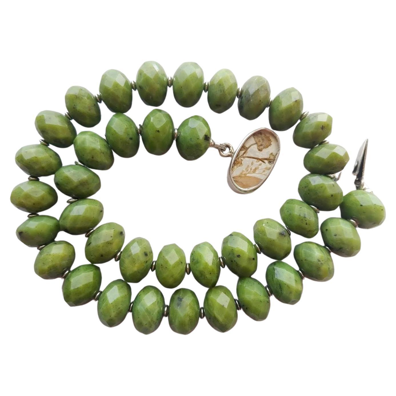 Canadian Green Jade Necklace For Sale