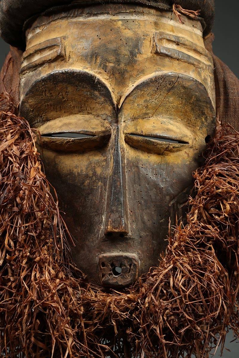 Eastern Pende Tribal Mask with Raffia, Democratic Republic of Congo In Good Condition In Point Richmond, CA