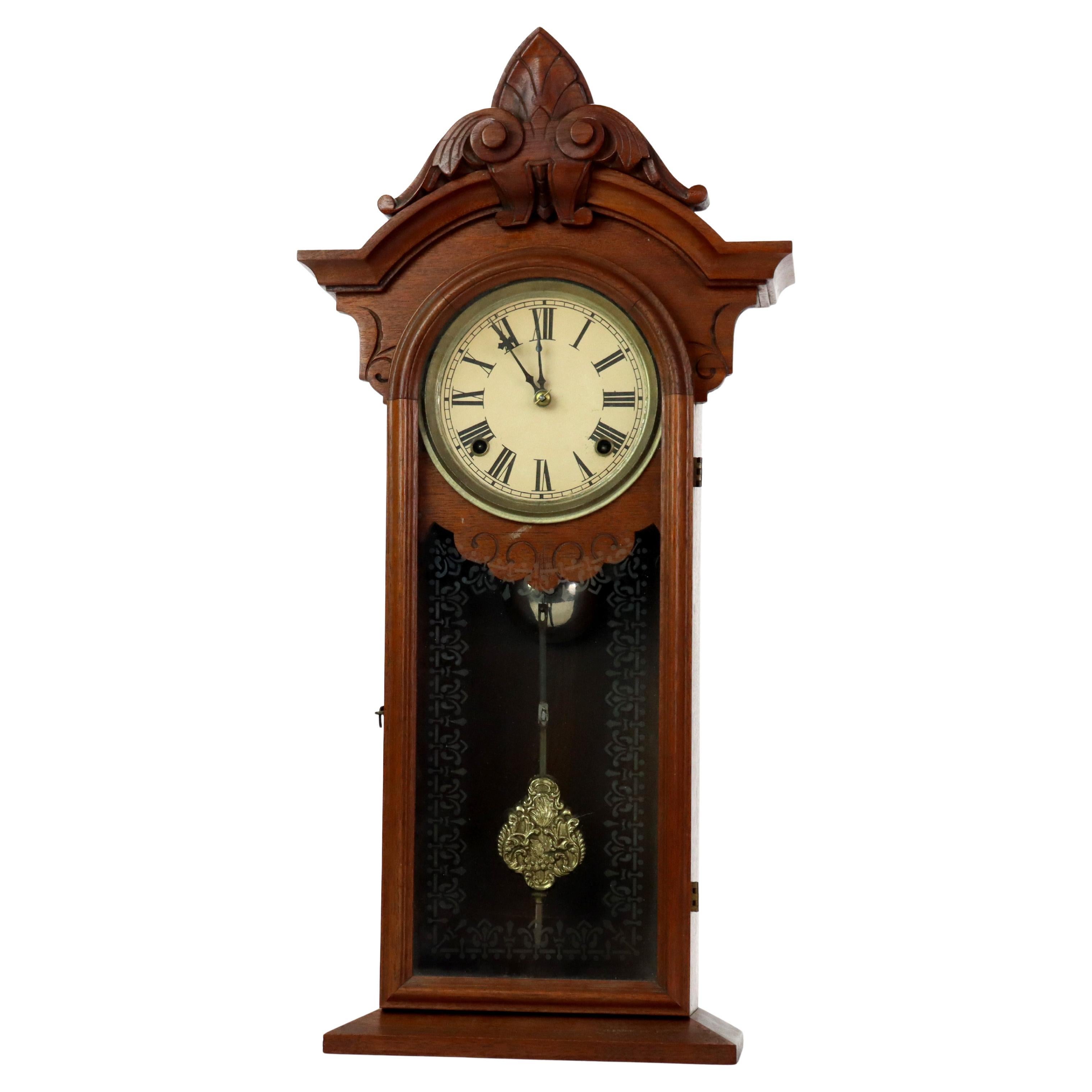 Eastlake geschnitzt Nussbaum Mantle Uhr C1890