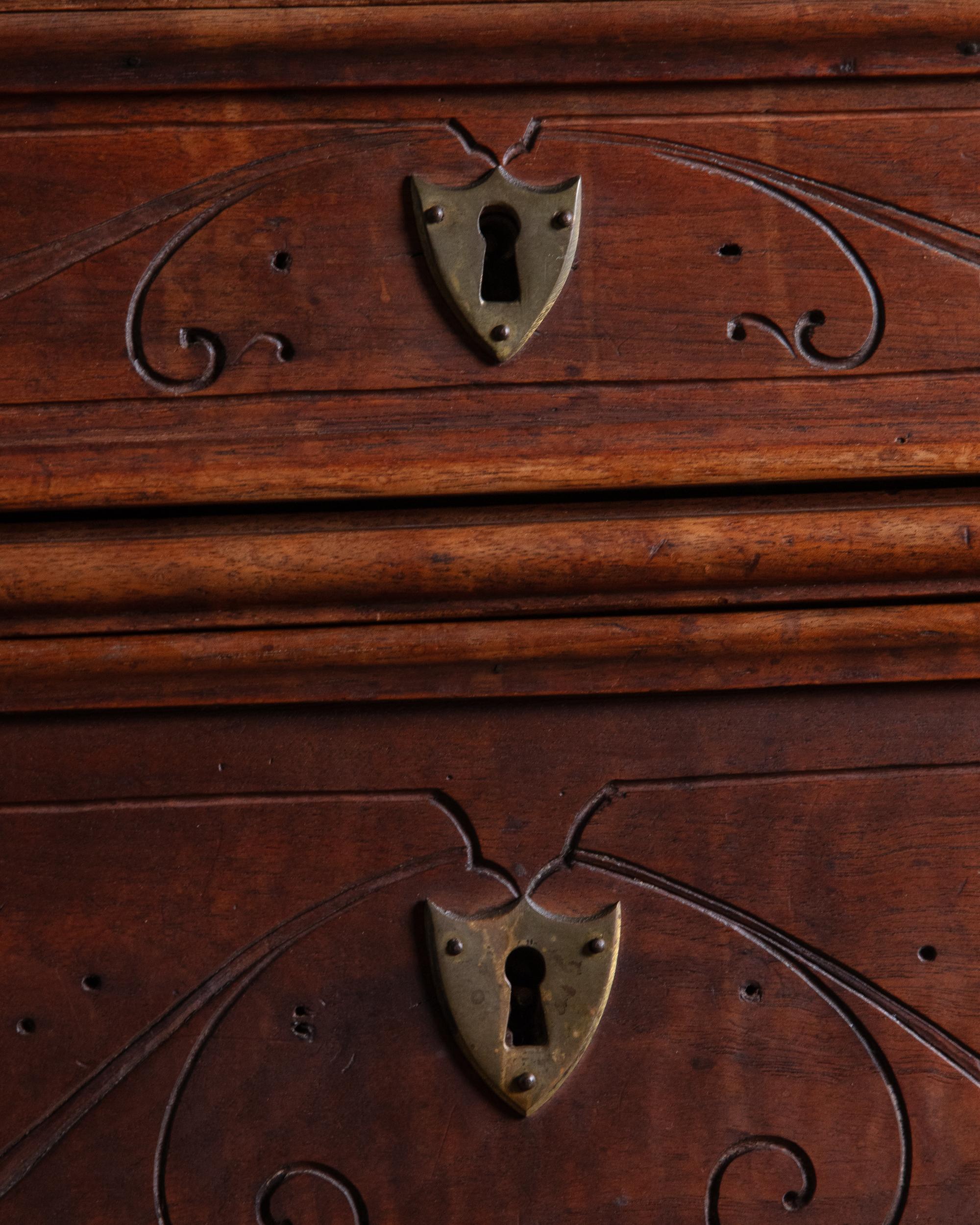Commode à 4 tiroirs à dessus en marbre Eastlake, 19e siècle en vente 3