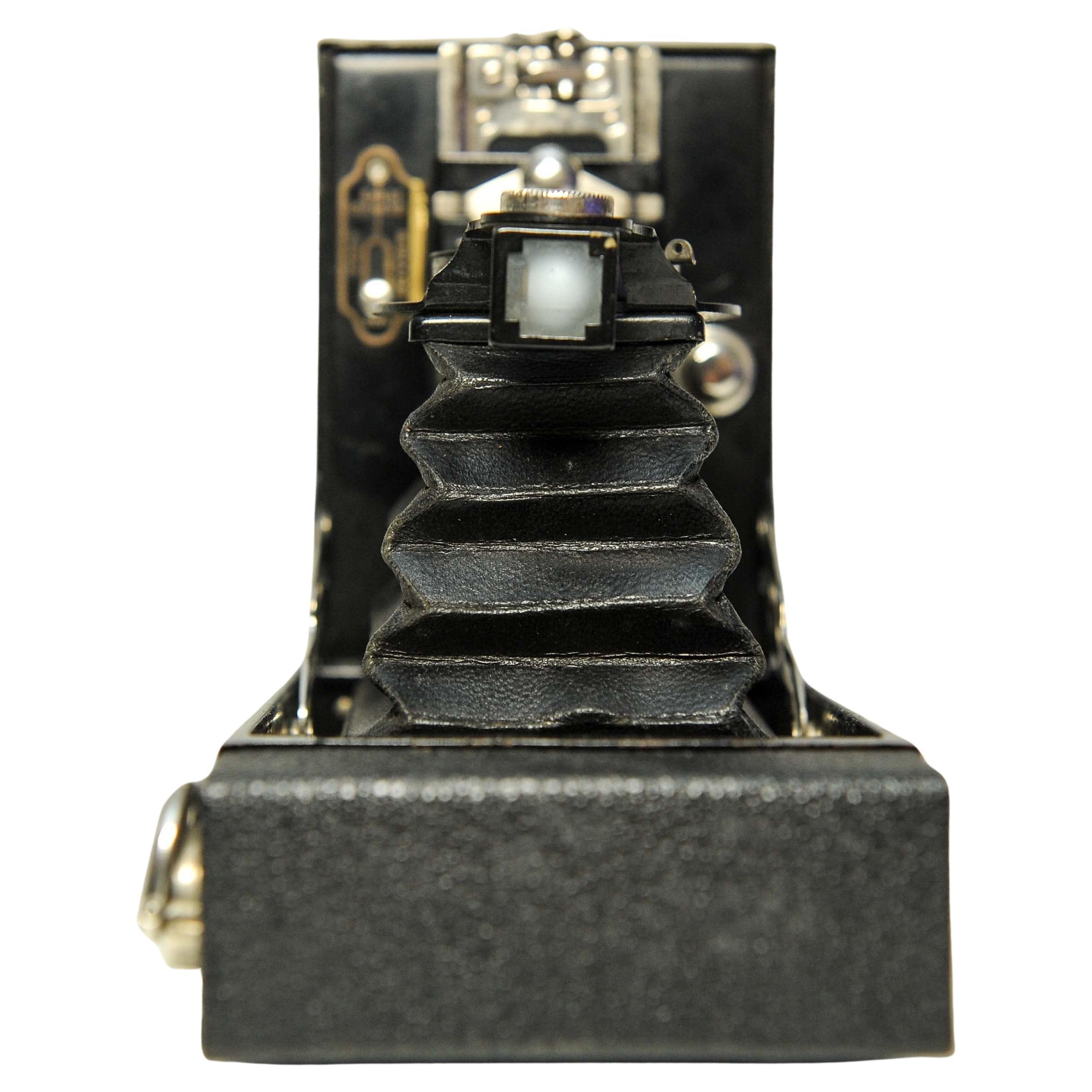 Américain Eastman Kodak Co No. 2 Folding Autographic Brownie Folding Below Camera Eastman