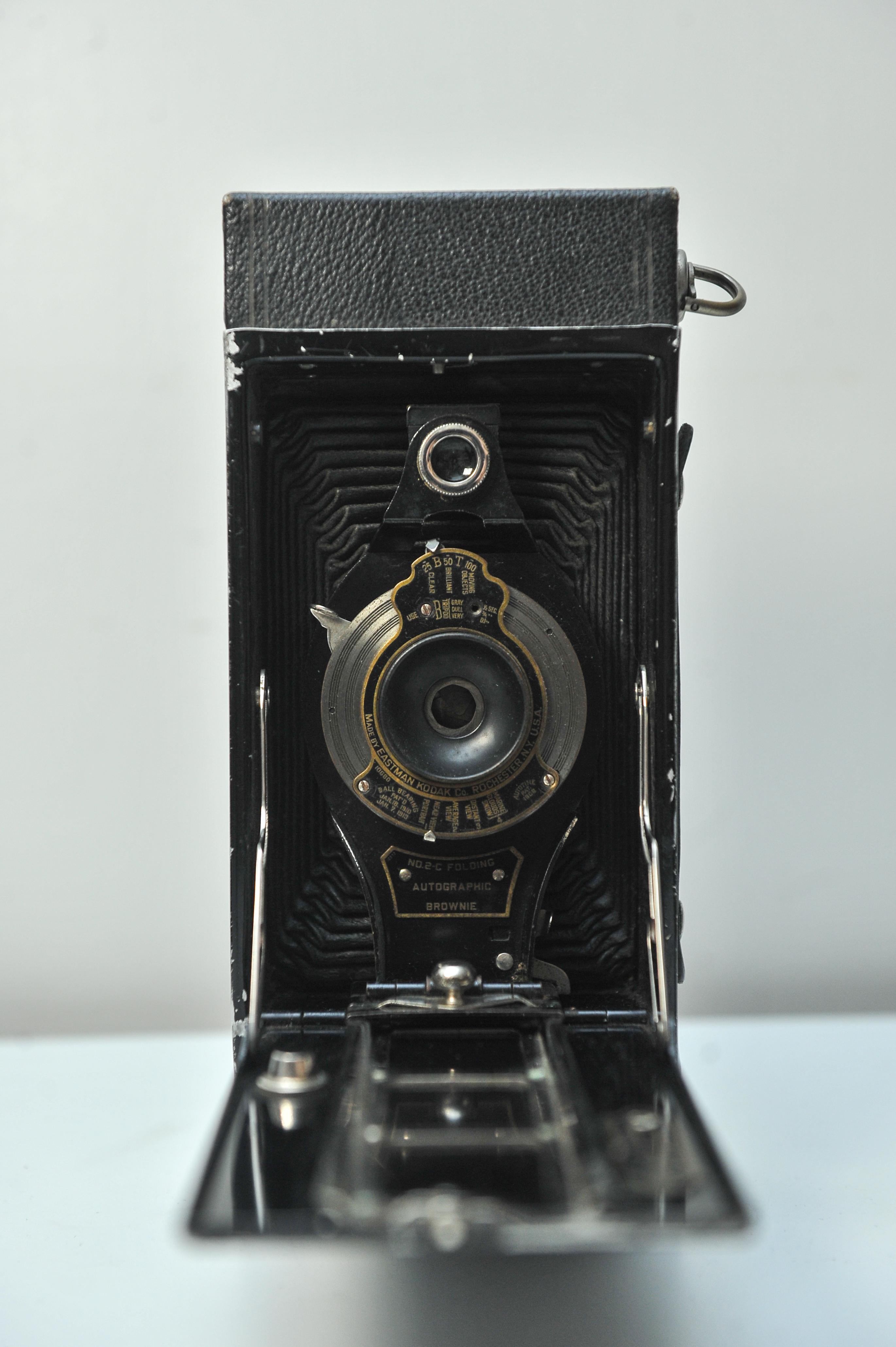 Laiton Eastman Kodak Co No. 2C Folding Autographic Brownie Folding Below Camera en vente