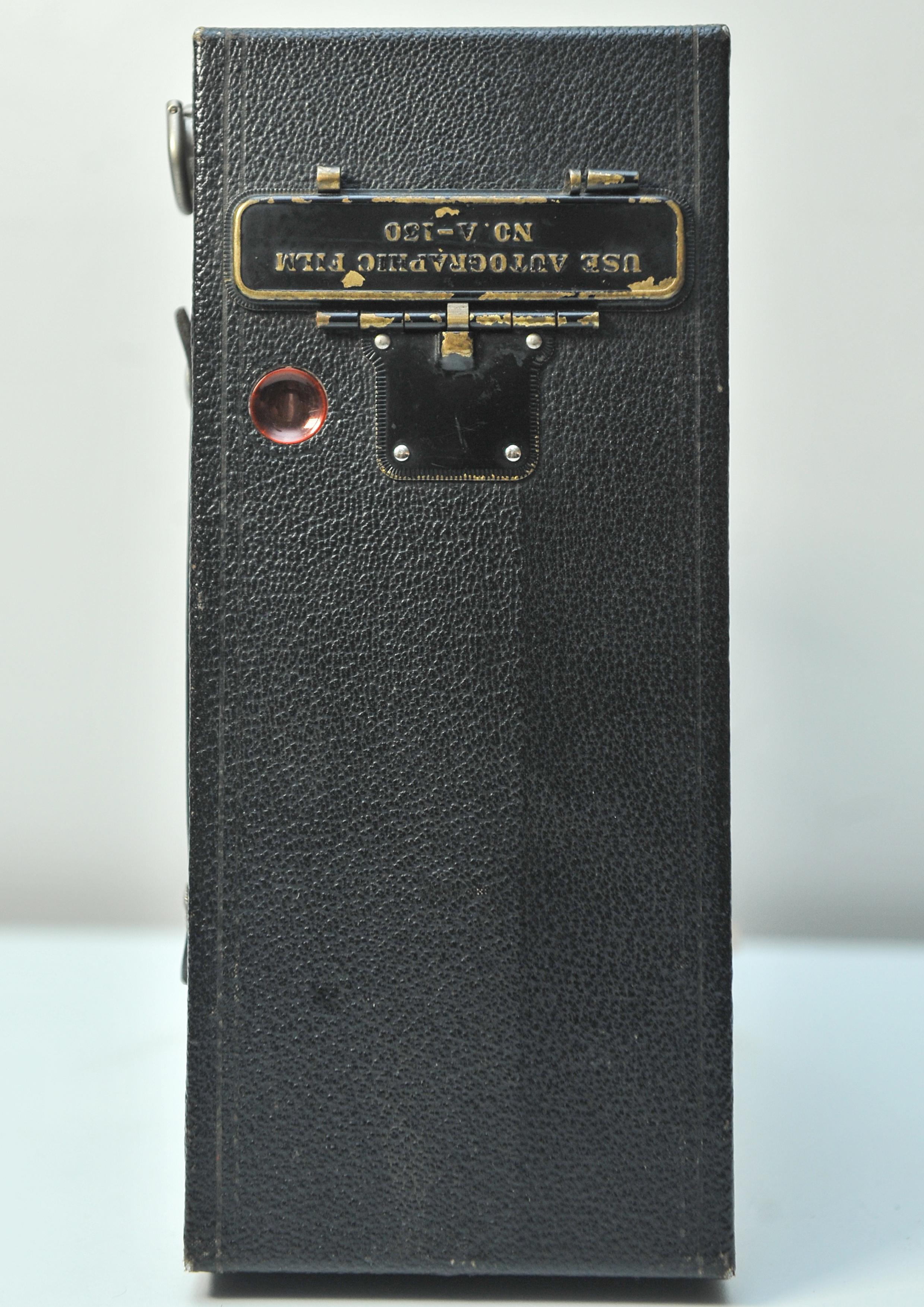 Eastman Kodak Co No. 2C Folding Autographic Brownie Folding Below Camera en vente 2