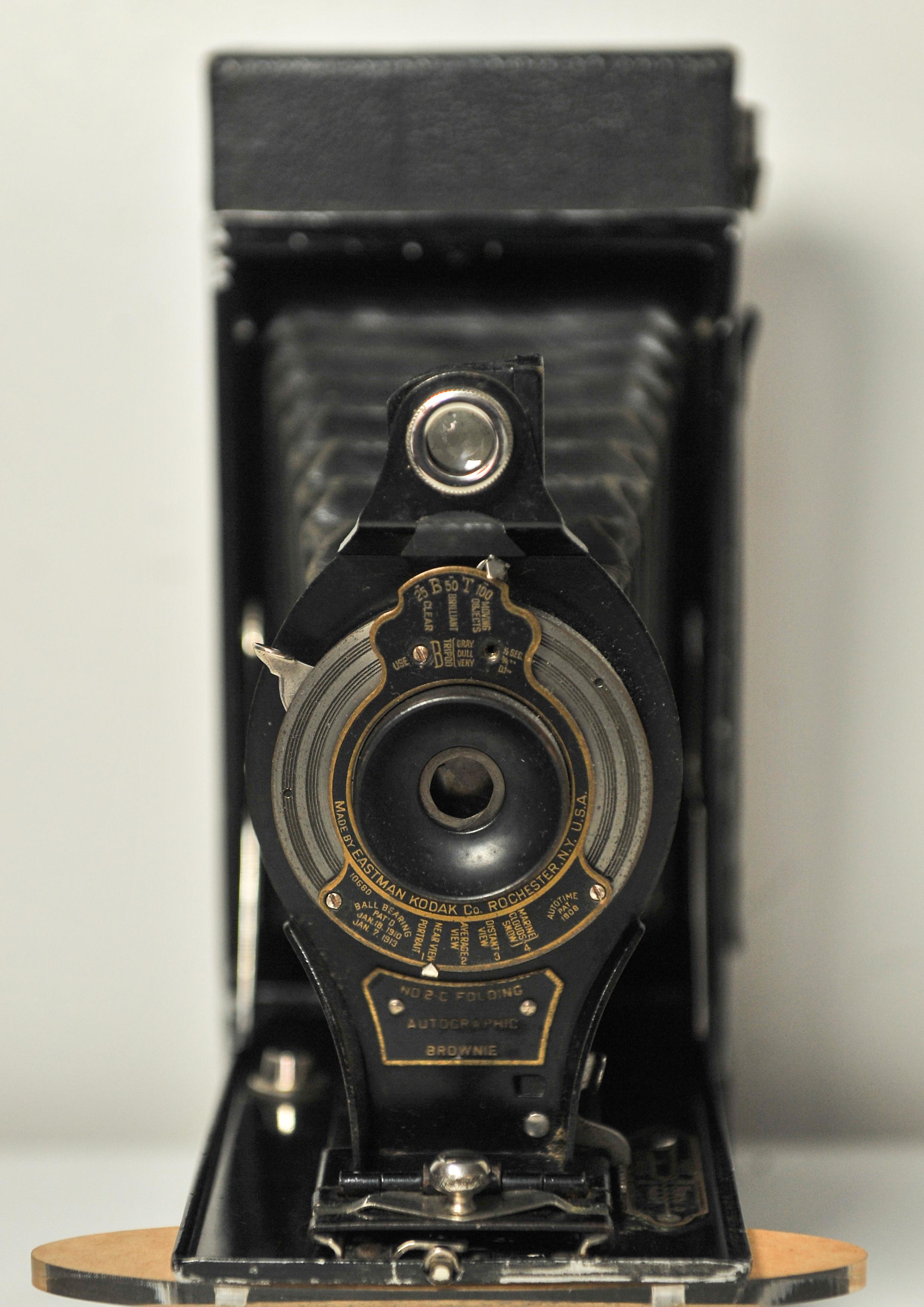 Brass Eastman Kodak Co No. 2C Folding Autographic Brownie Folding Below Camera For Sale