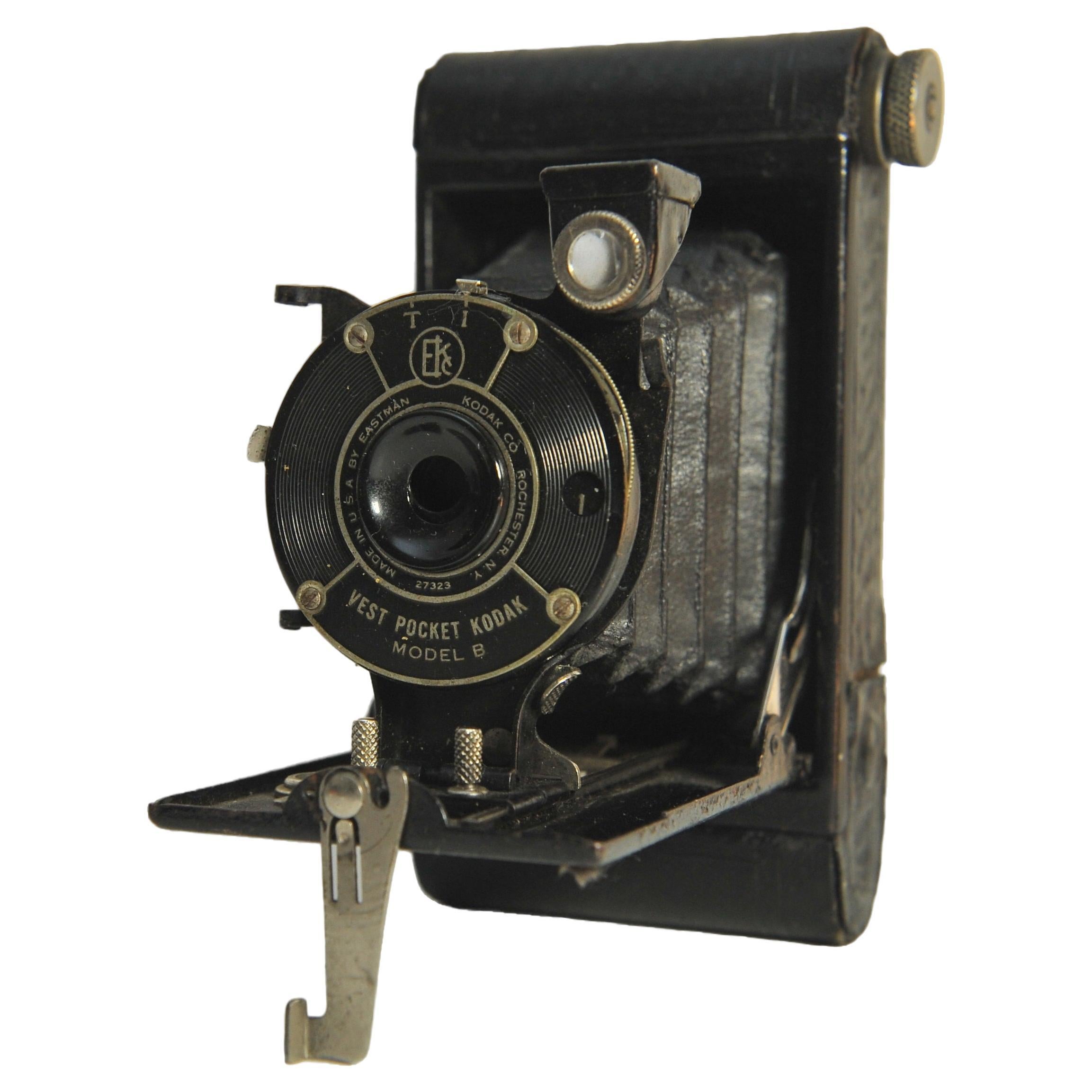 Art Deco Eastman Kodak Vest Pocket Model B 127 Film Folding Camera With Original Box 1925 For Sale