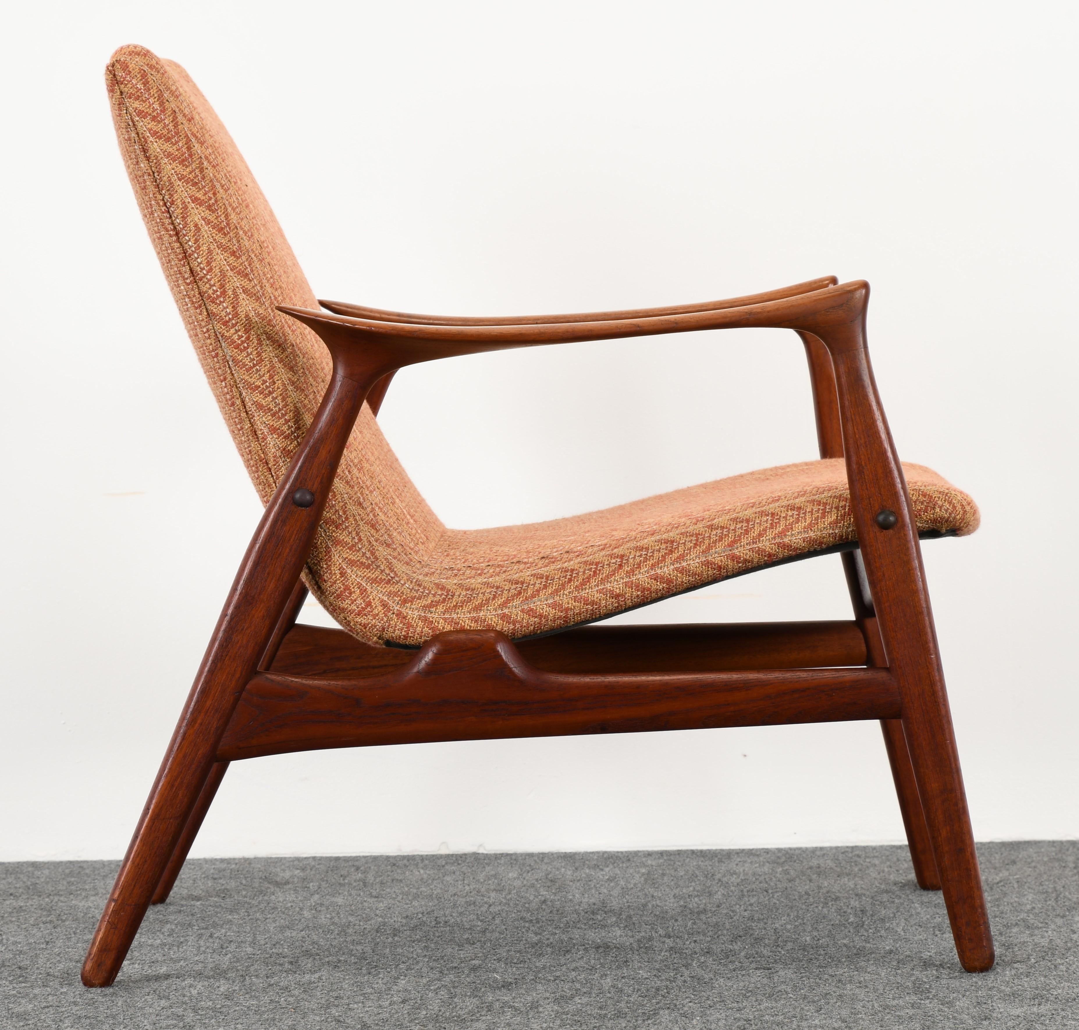 Scandinavian Modern Easy Chair by Arne Hovmand-Olsen for Mogens Kold, 1958