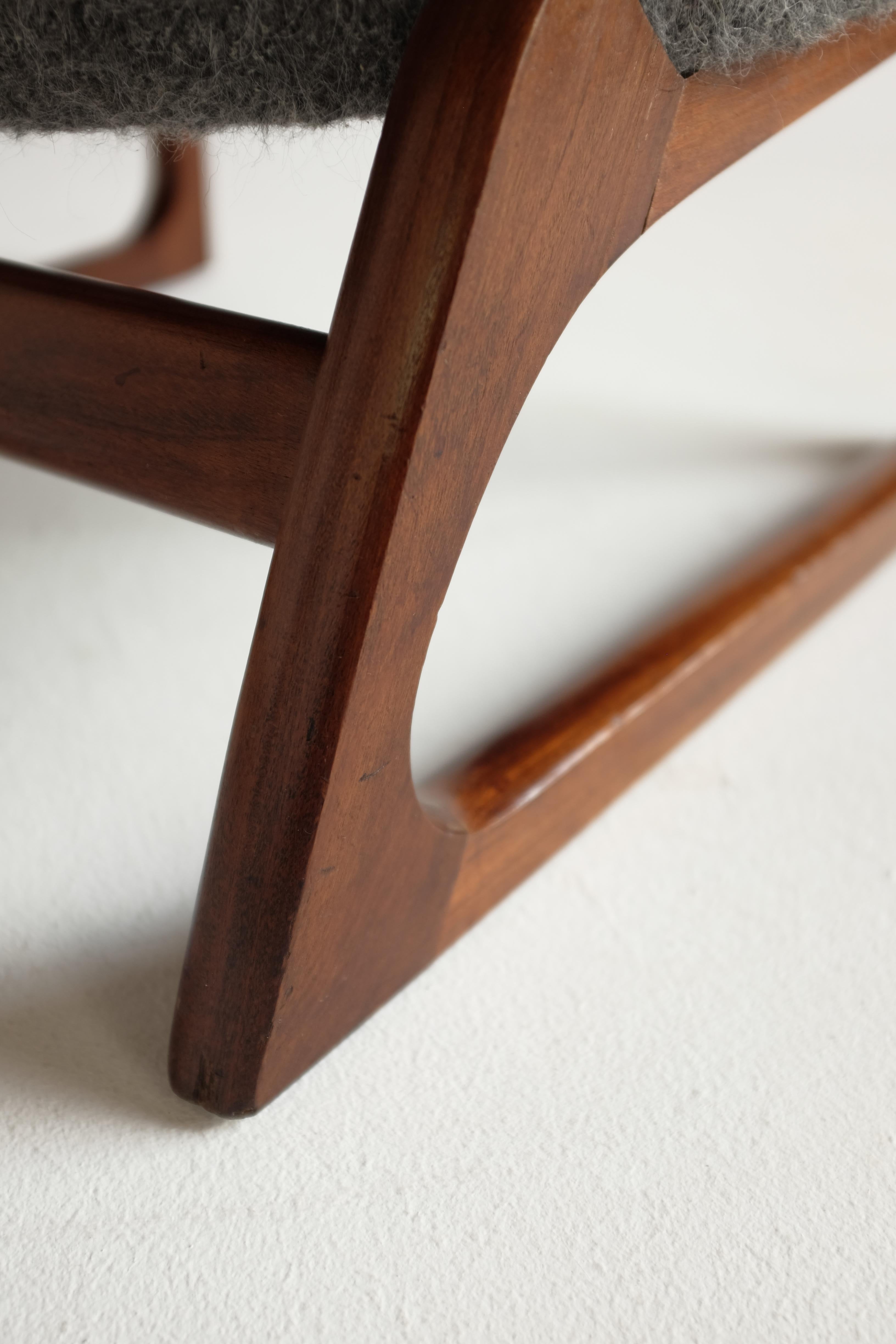 Easy Chair by Fredrik A. Kayser In Good Condition For Sale In Brooklyn, NY