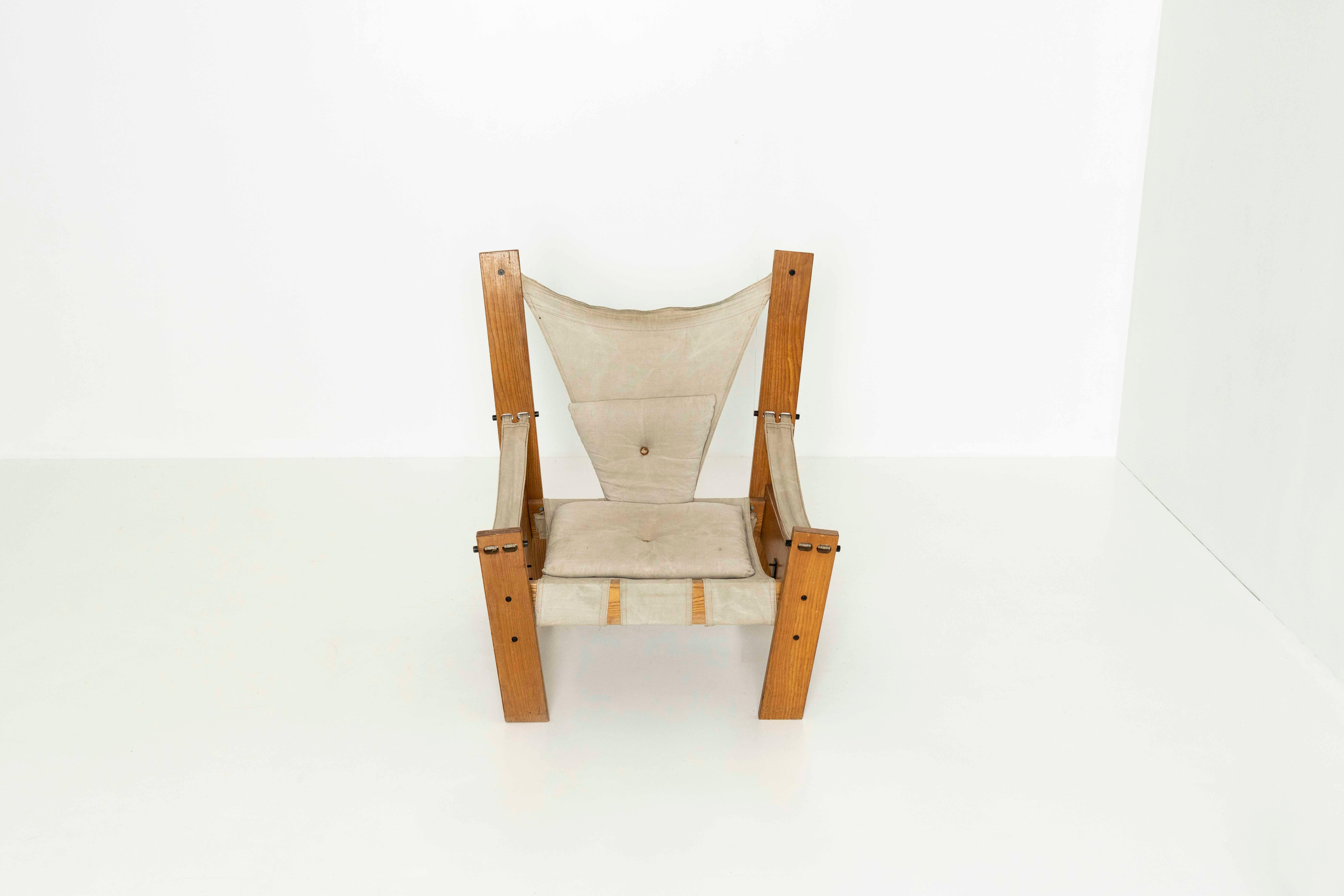 Easy Chair von John De Haard aus Kiefernholz mit Hocker, Niederlande 1960er Jahre (Moderne der Mitte des Jahrhunderts) im Angebot