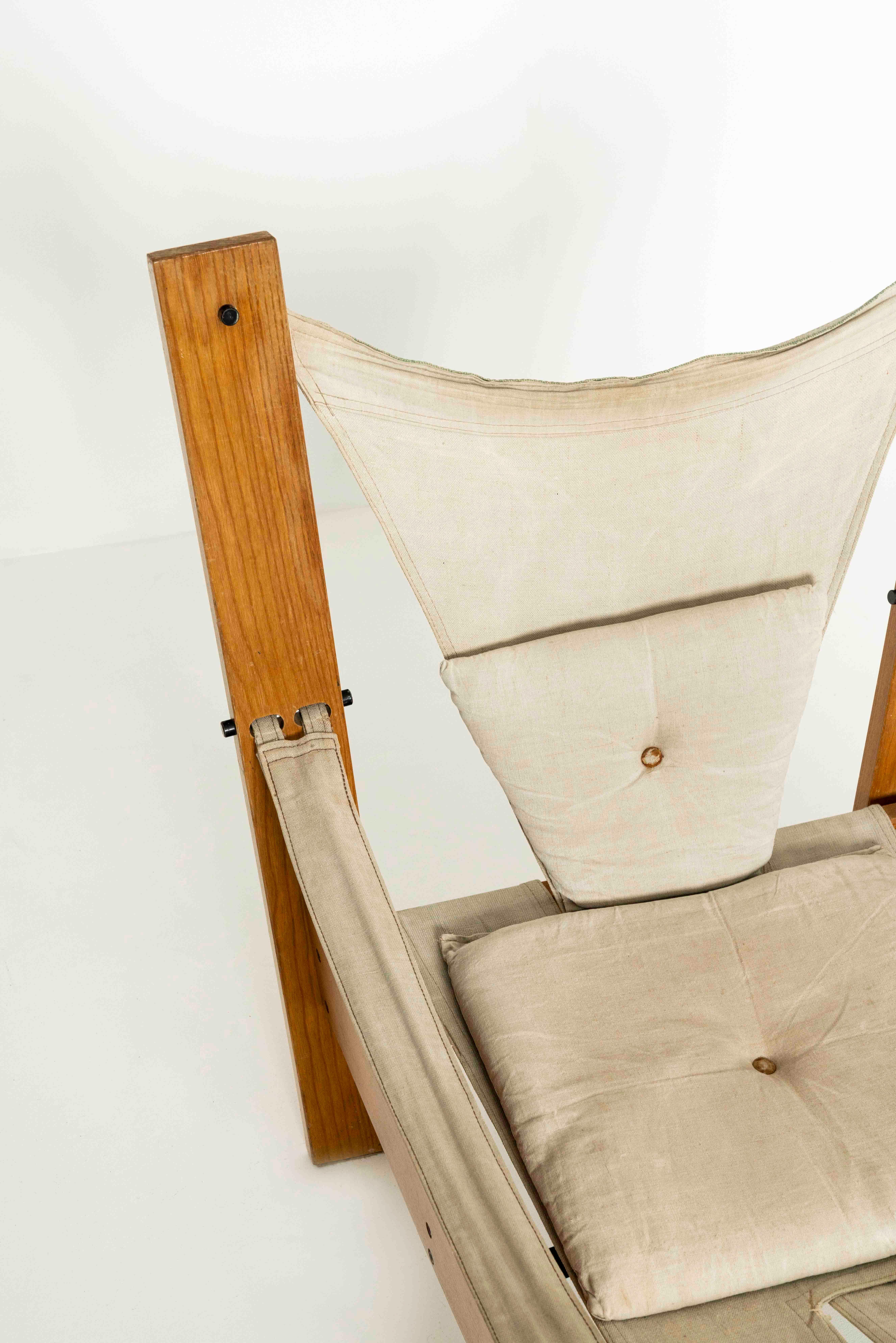 Easy Chair von John De Haard aus Kiefernholz mit Hocker, Niederlande 1960er Jahre im Zustand „Gut“ im Angebot in Hellouw, NL