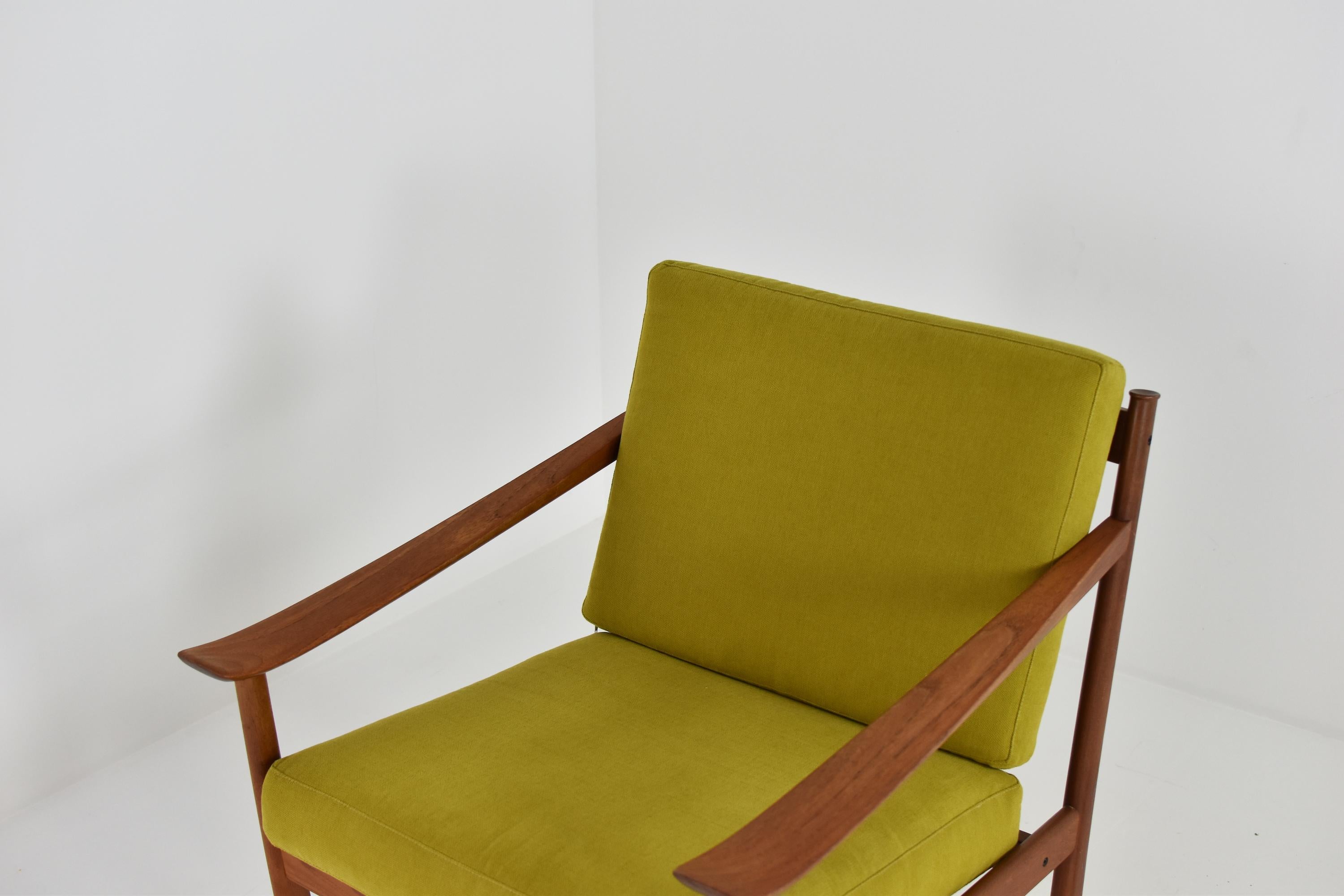 Mid-20th Century Easy Chair by P. Hvidt and O. Molgaard-Nielsen for France & Søn, Denmark 1960's