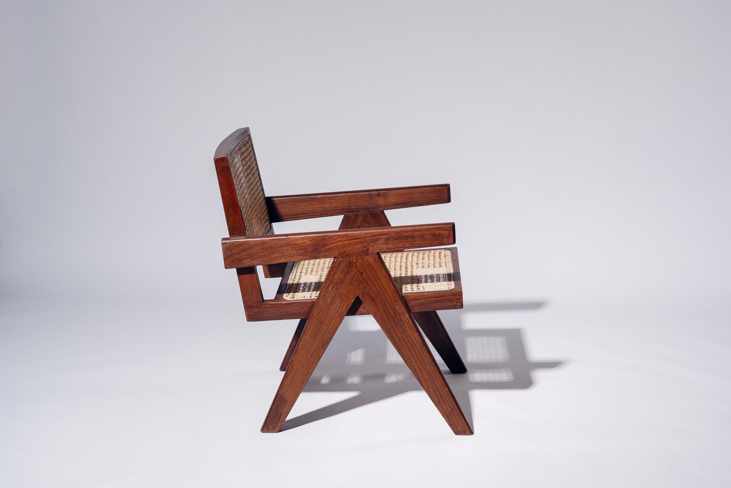 Sillón de Pierre Jeanneret para Chandigarh, India, circa 1955-56 en Bueno estado para la venta en Tokyo, JP