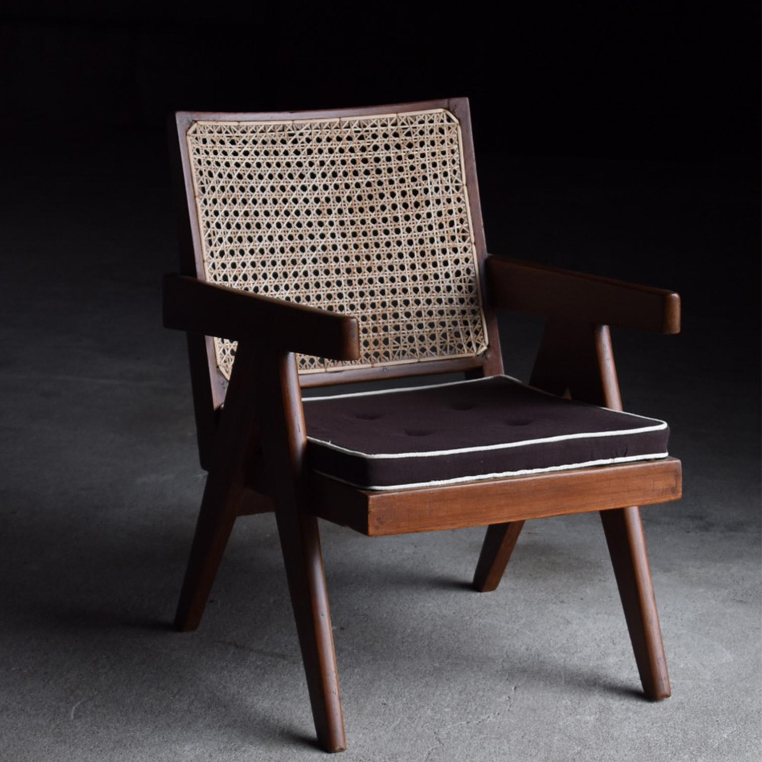 Pierre Jeanneret: Sessel ohne Armlehne (Moderne der Mitte des Jahrhunderts) im Angebot