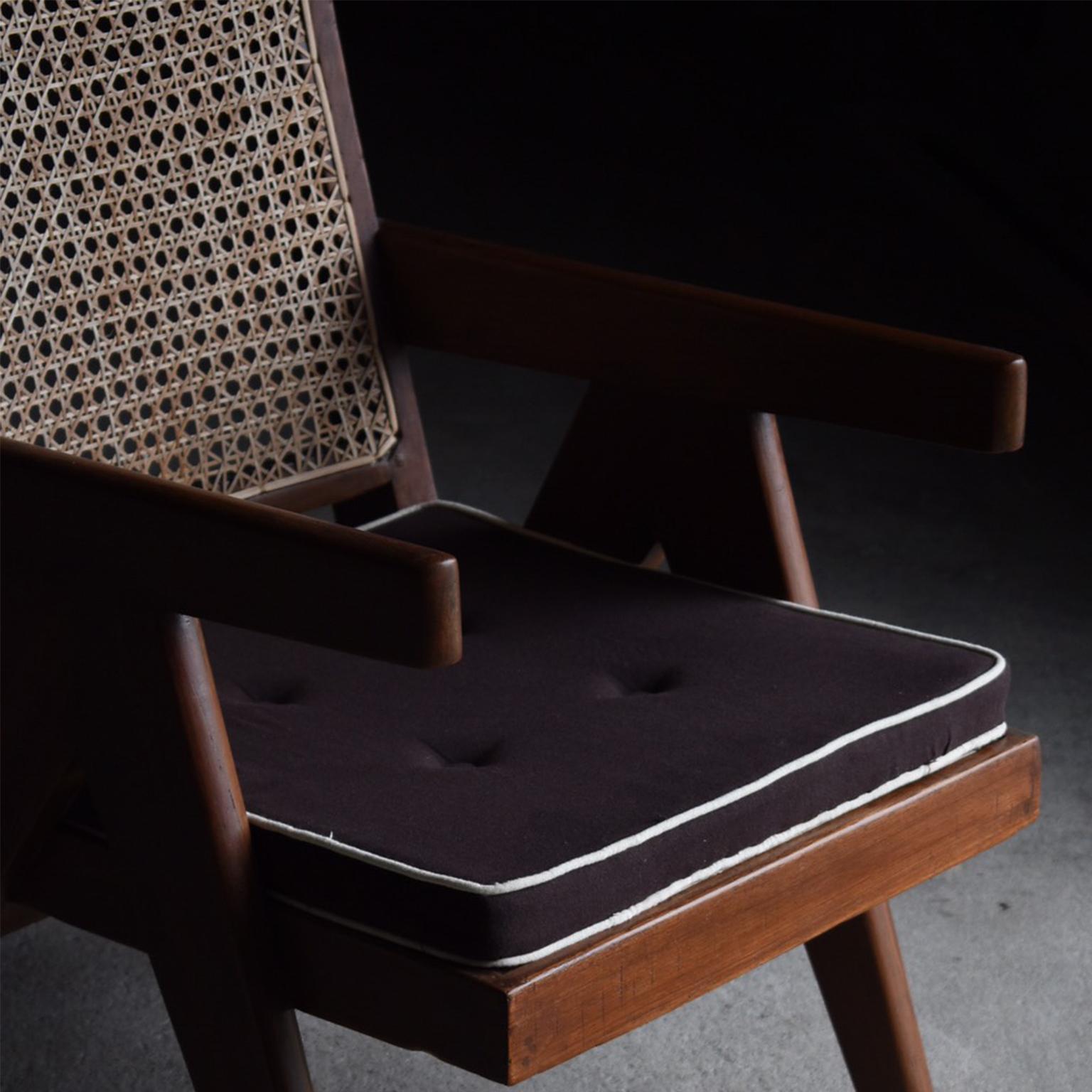 Fauteuil Easy Chair de Pierre Jeanneret Bon état - En vente à Sammu-shi, Chiba