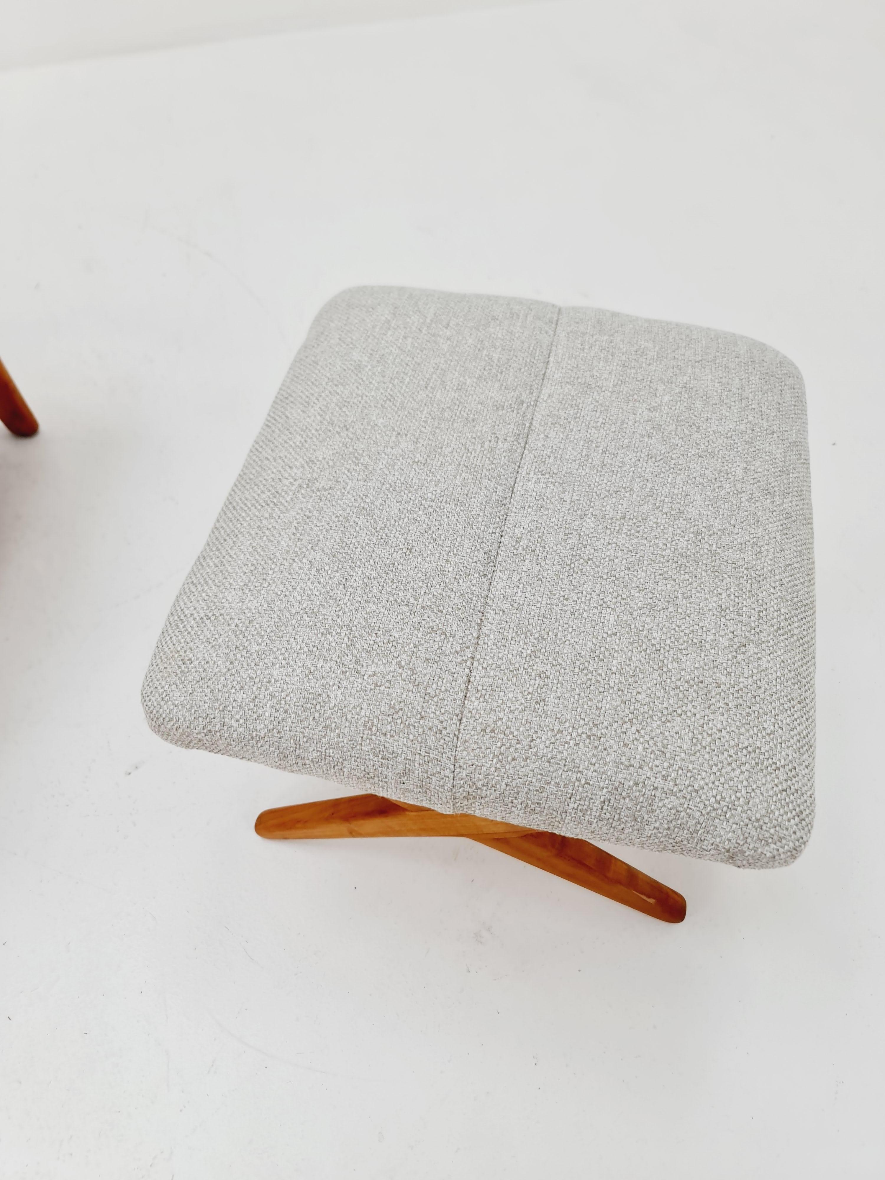 Sillón de Rolf Rastad y Adolf Relling para Goldfeder, Otomana ajustable 1960 Teca en venta