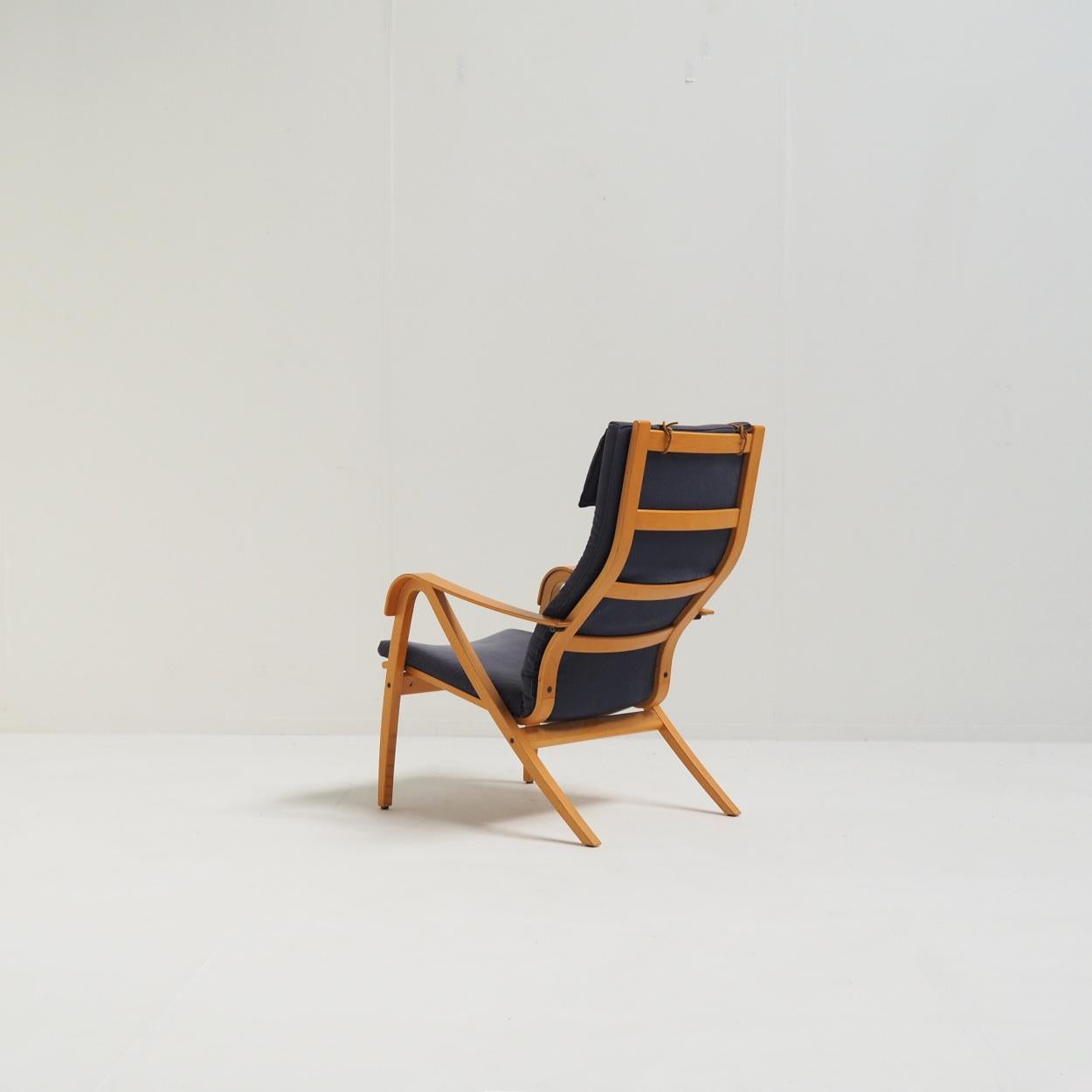 Mid-Century Modern Easy Chair designed by Finnish Designer Simo Heikillä For Sale