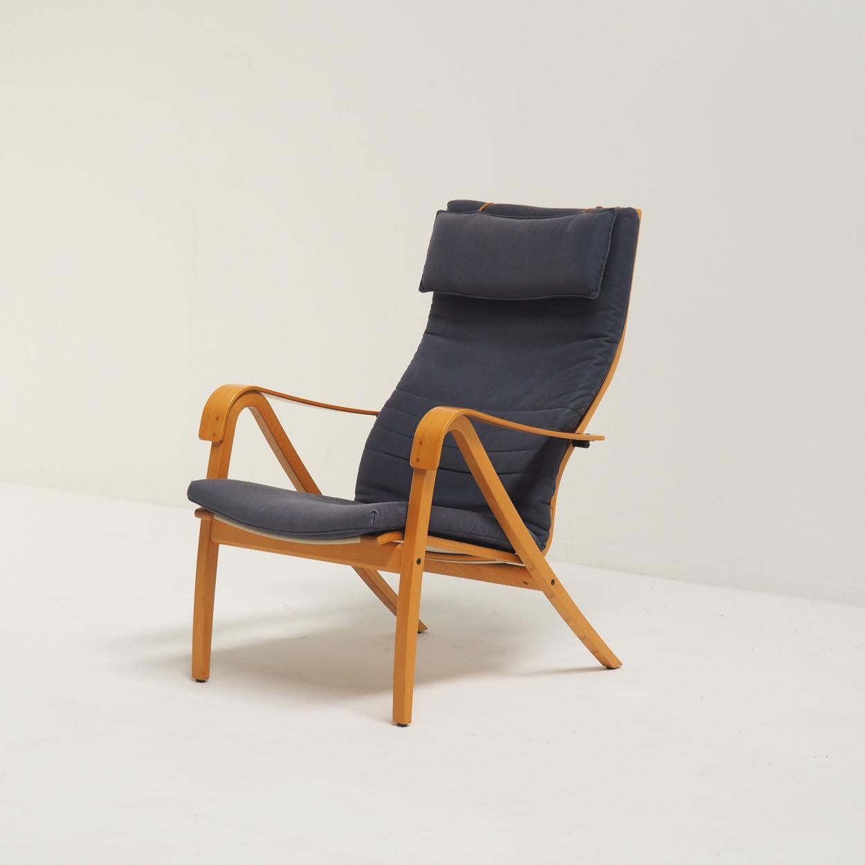 Easy Chair designed by Finnish Designer Simo Heikillä In Good Condition For Sale In Beerse, VAN