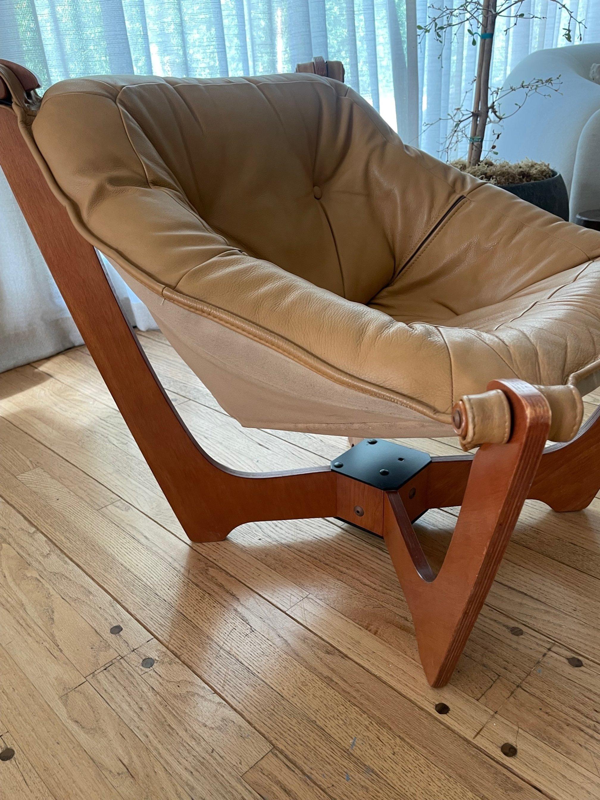 Cuir Easy Chair en vente