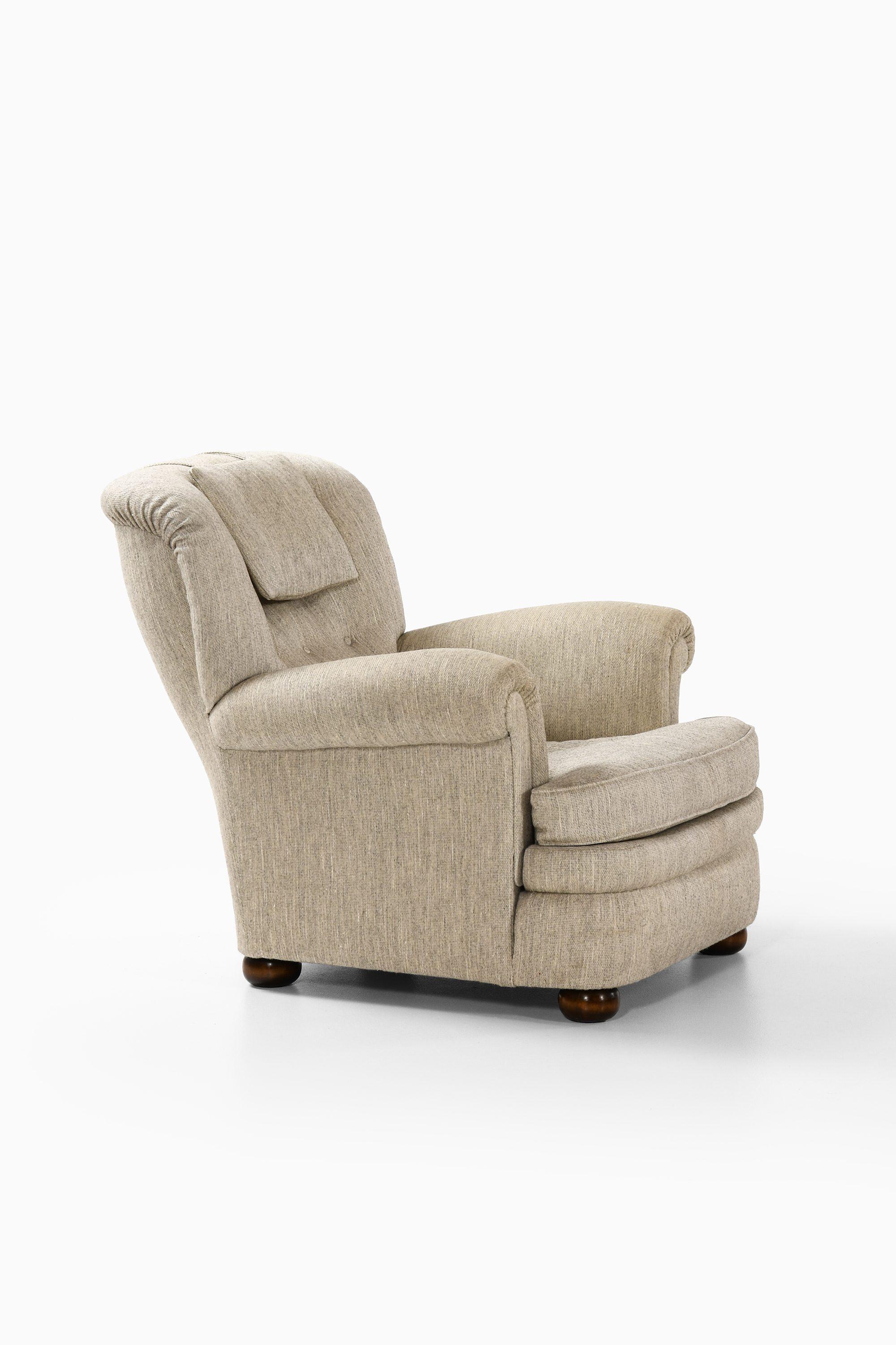 Sedia Easy Chair in Beeche e tessuto originale di Josef Frank, 1934

Informazioni aggiuntive:
Materiale: Beeche e tessuto originale
Stile: Metà secolo, Scandinavo
Raro modello di poltrona 336
Prodotto da Svenskt Tenn in Svezia
Dimensioni (L. x P. x