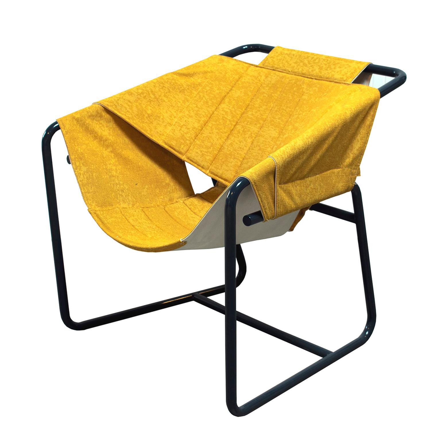 Easy Chair aus gebogenen Metallrohren mit Stoffbezug im Angebot