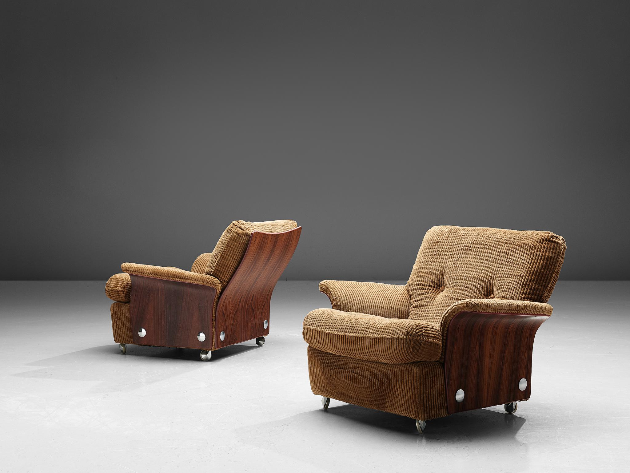 Pair of easy chairs, corduroy upholstery, rosewood, Europe, 1950s.

VAT within the EU:
When buying or delivering an item within the EU, VAT usually applies and will be added.