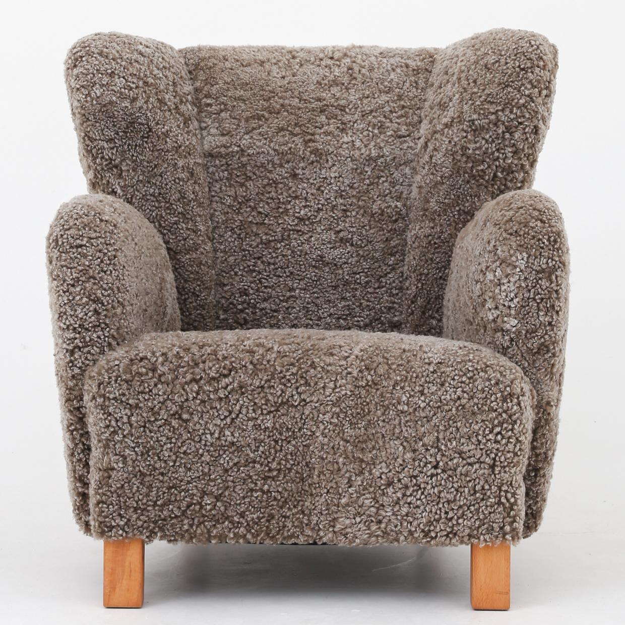 Easy Chair in New Lamb's Wool In Good Condition In Copenhagen, DK