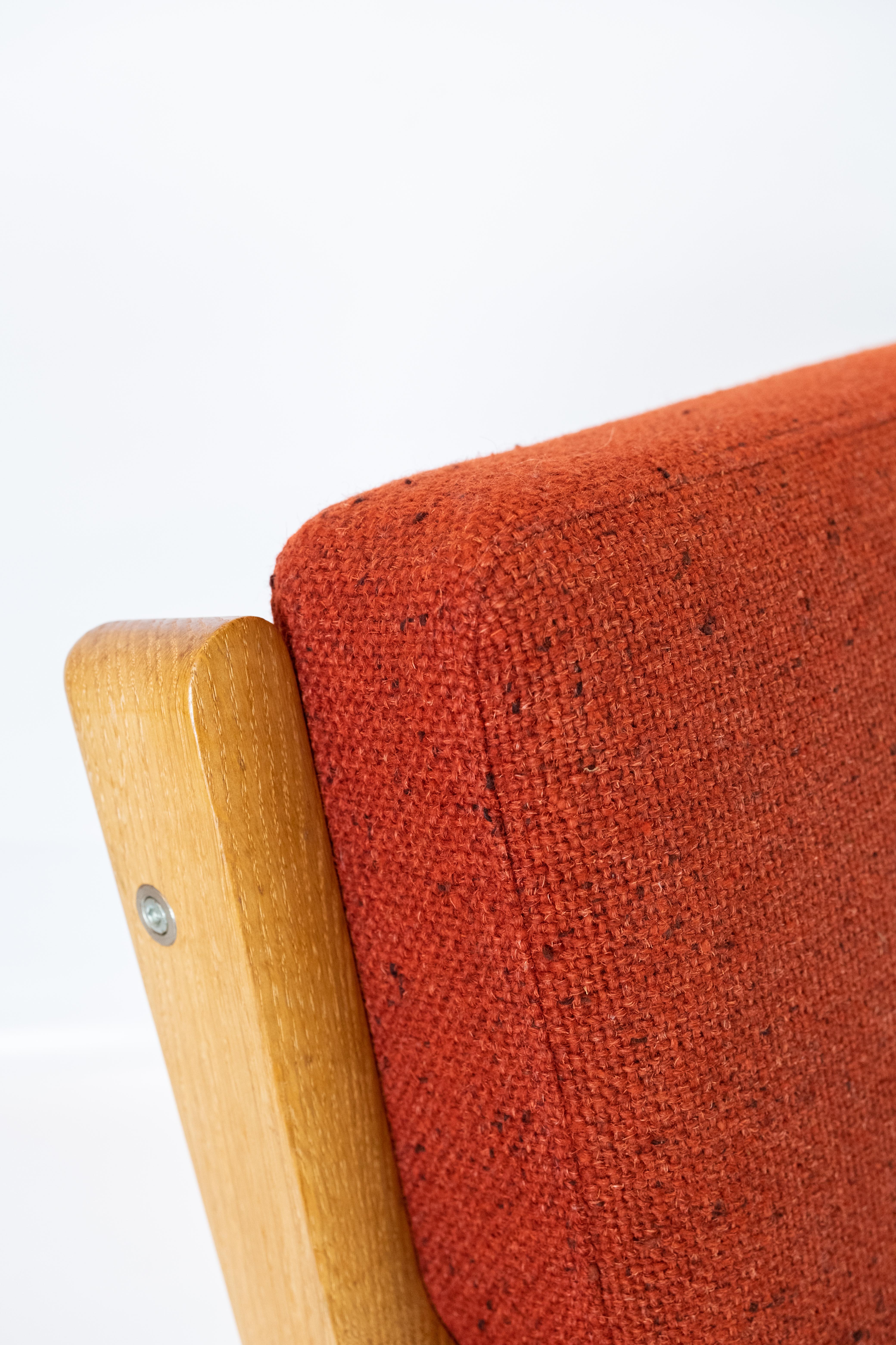 Armchair Made In Oak & Red Wool Fabric By Hans J. Wegner For GETAMA From 1960s For Sale 3