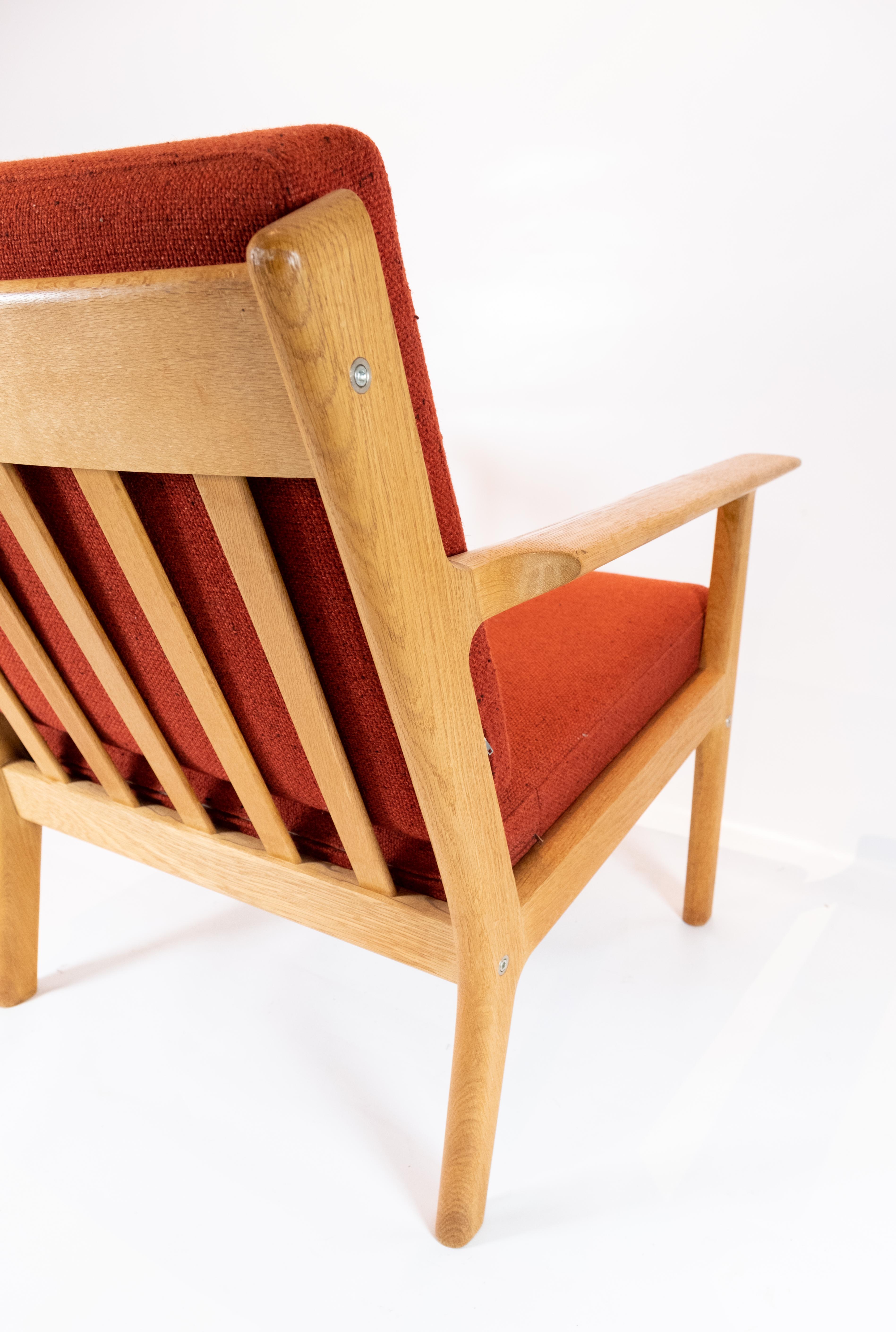Armchair Made In Oak & Red Wool Fabric By Hans J. Wegner For GETAMA From 1960s For Sale 7