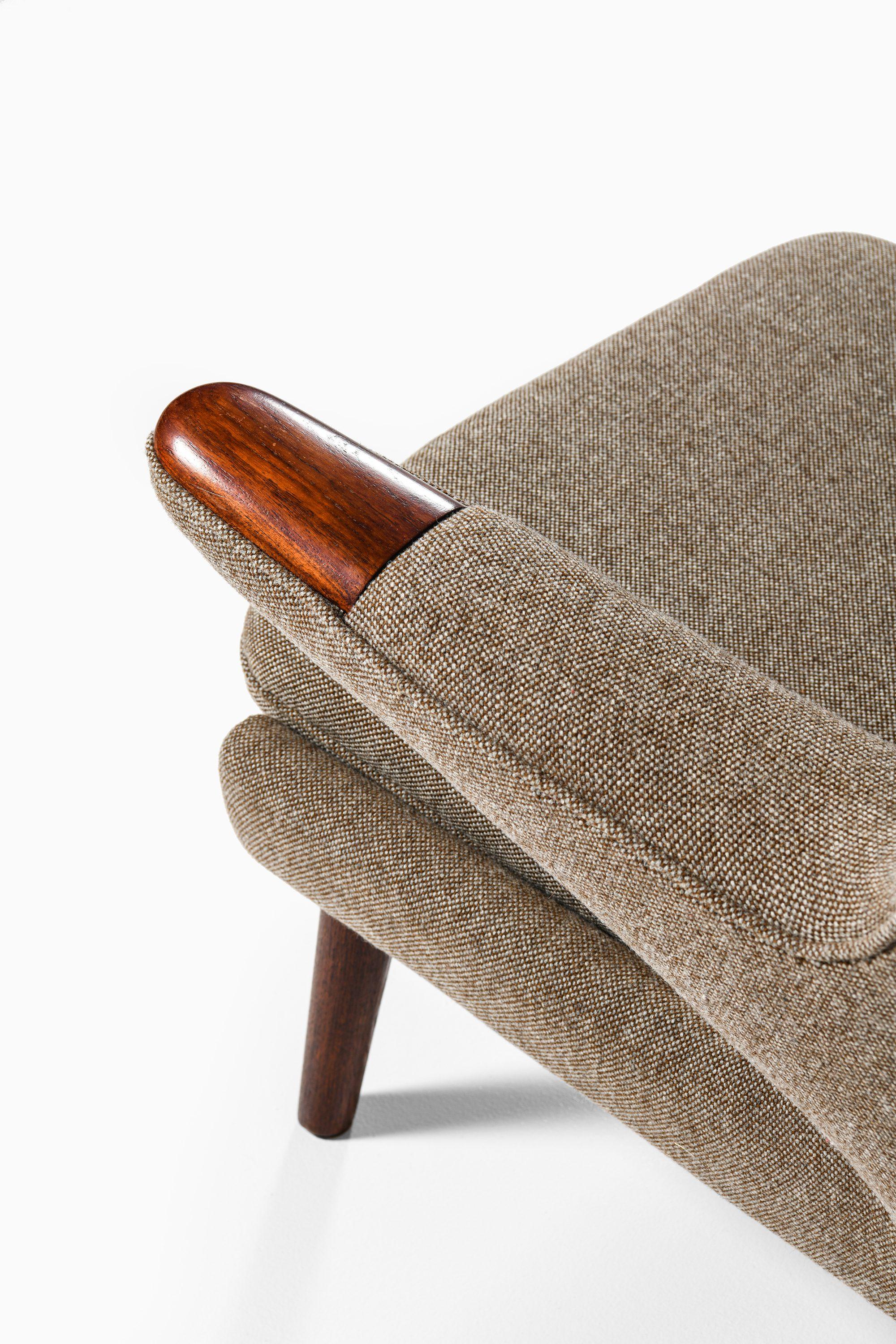 Palissandro Sedia Easy in palissandro e rivestita in tessuto Kvadrat di Hans Wegner, anni '50 in vendita